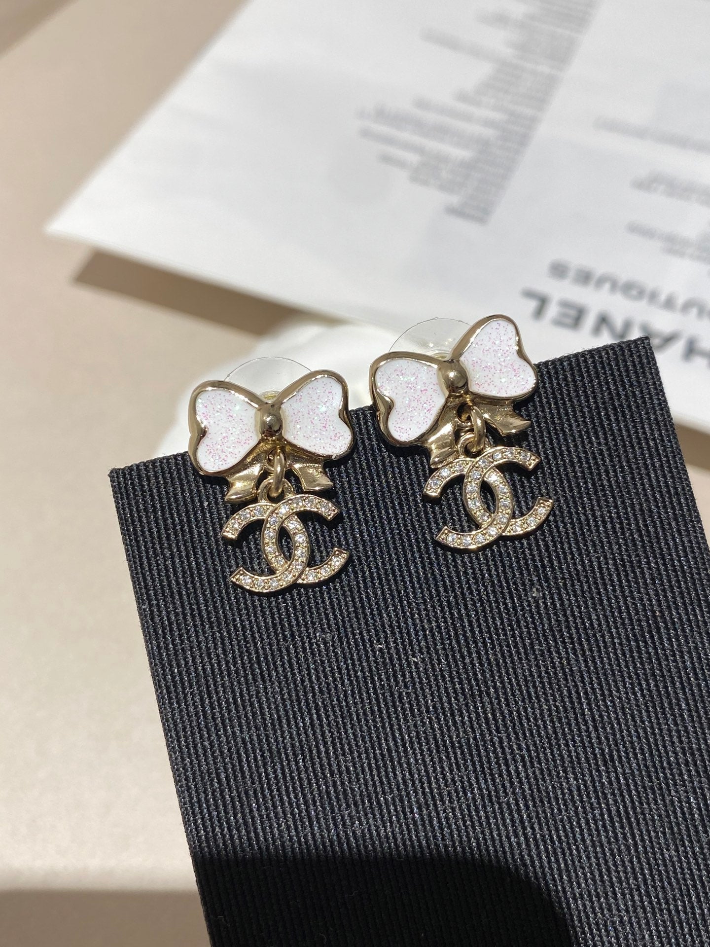 CC Fine Sparkling Bow Gold Mop Earrings