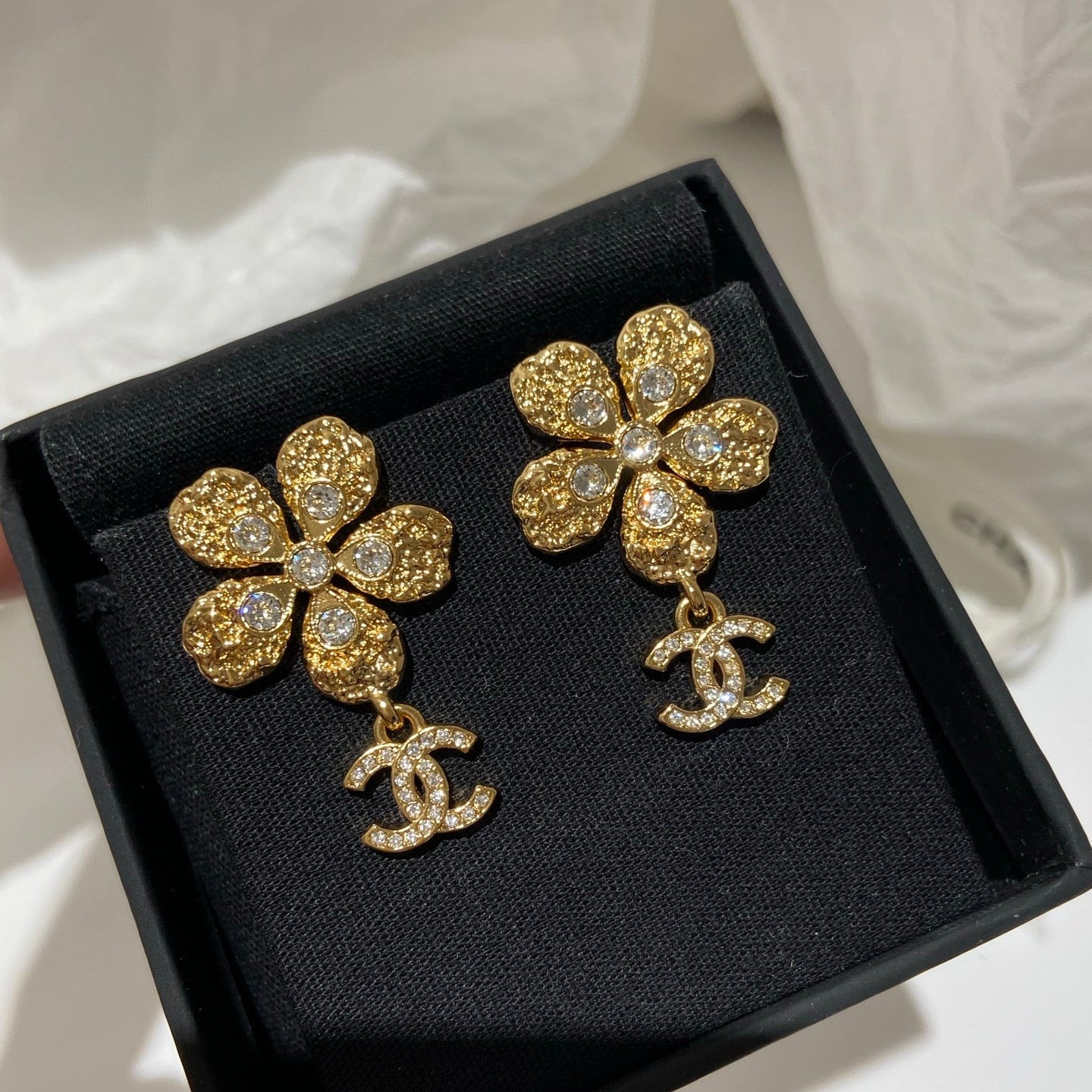CC Vintage Flower Gold Diamond Earrings