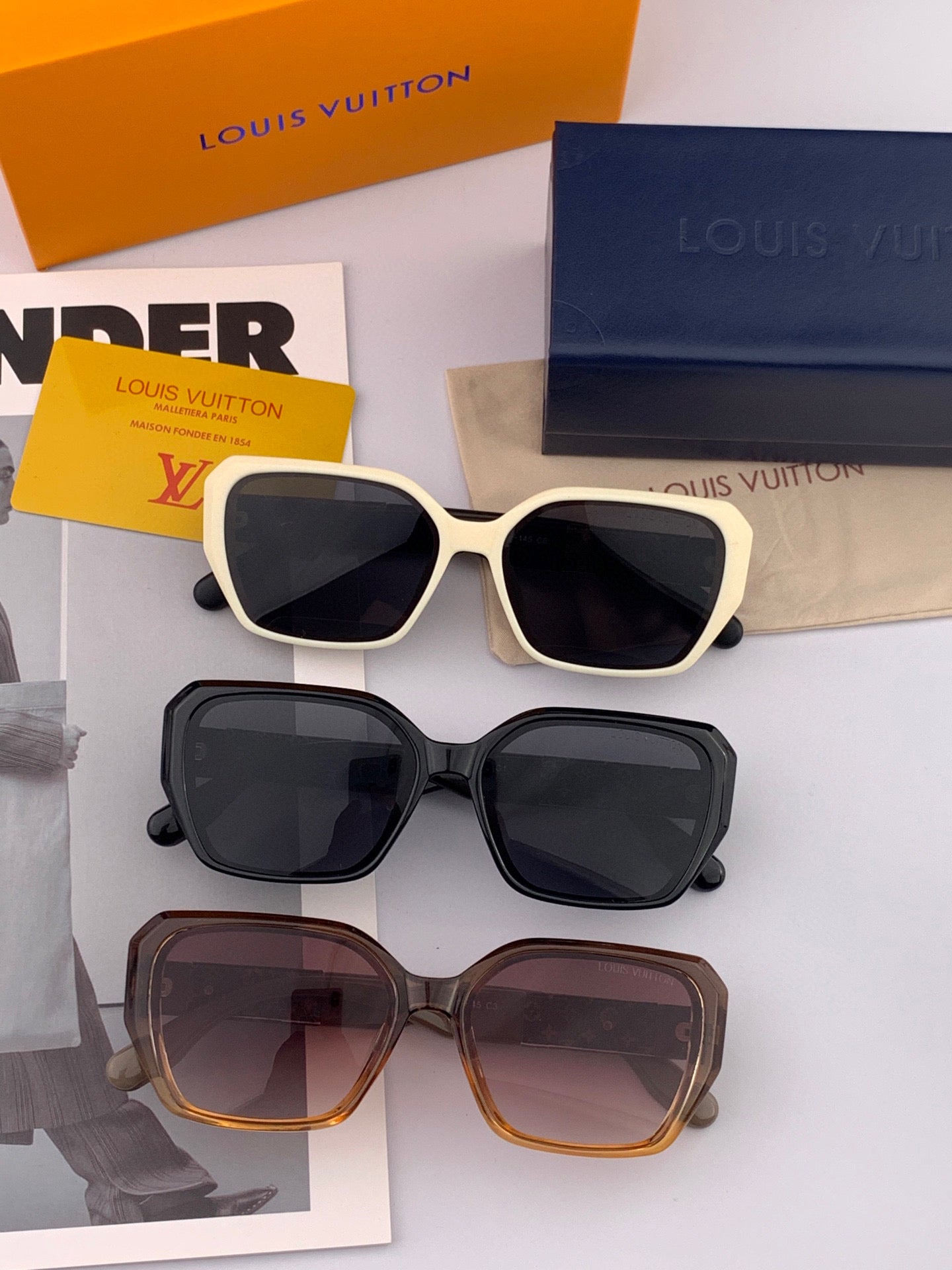 SQUARE SUNGLASSES L7132 IN ACETATE