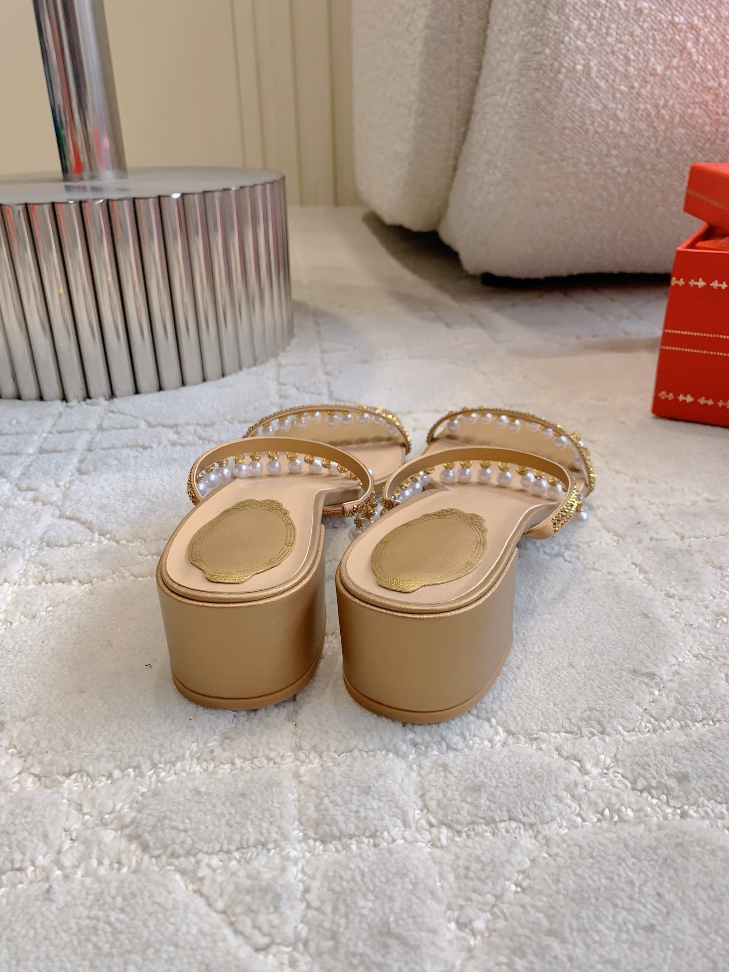 RC Pearl Slippers Gold Sheepskin 328433