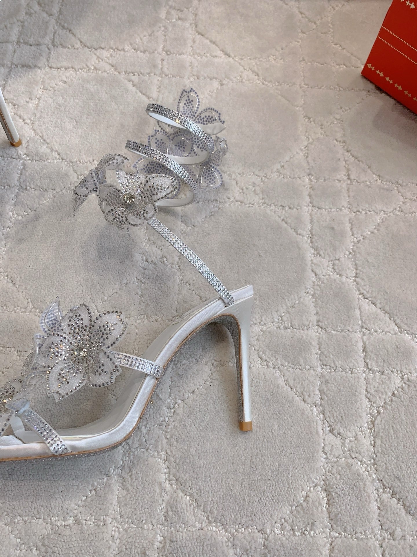RC Flower Sandals Silver Sheepskin Rhinestones 328468