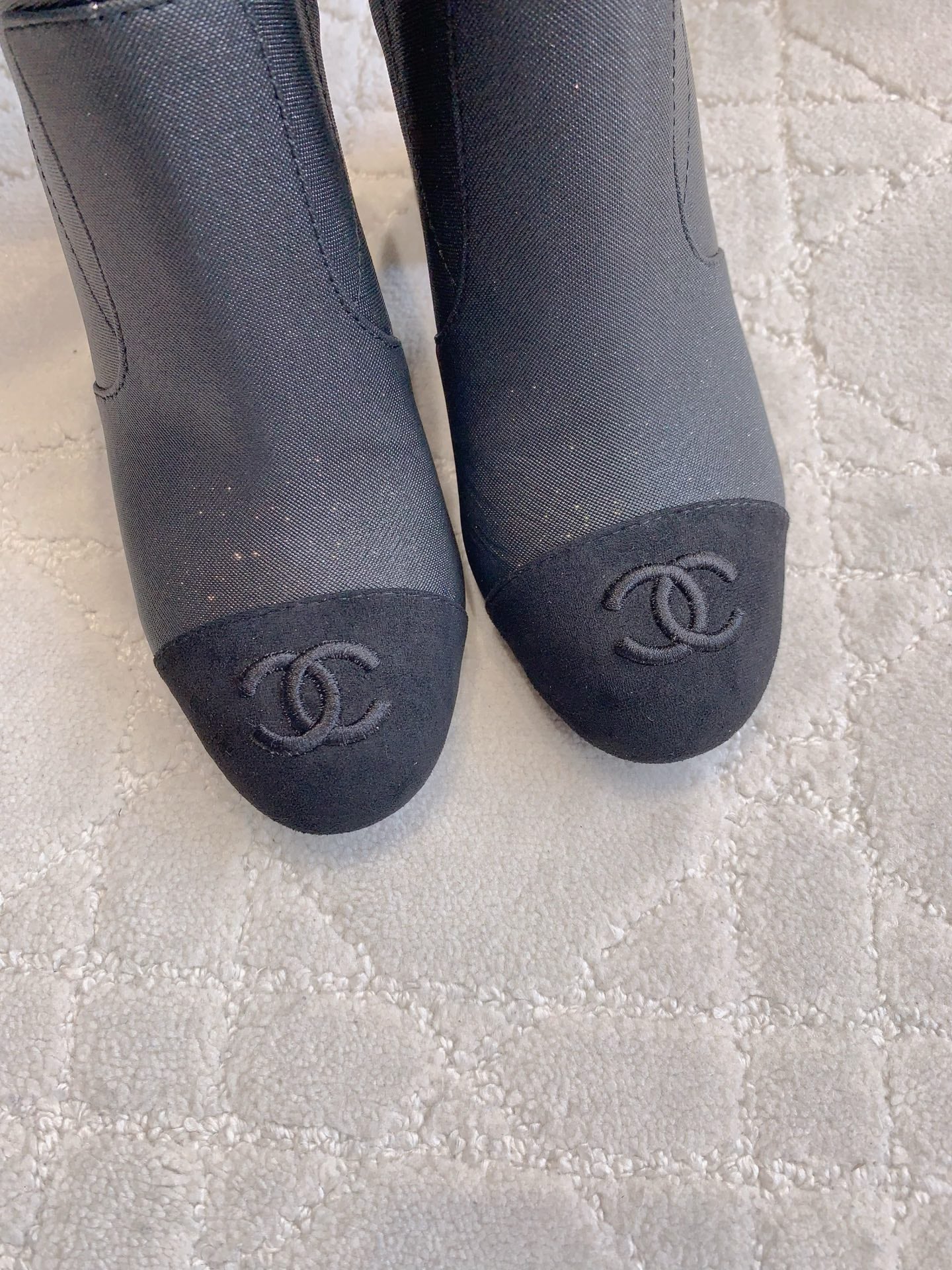CC 25 Short Boot Black Fabric Sheepskin 516640