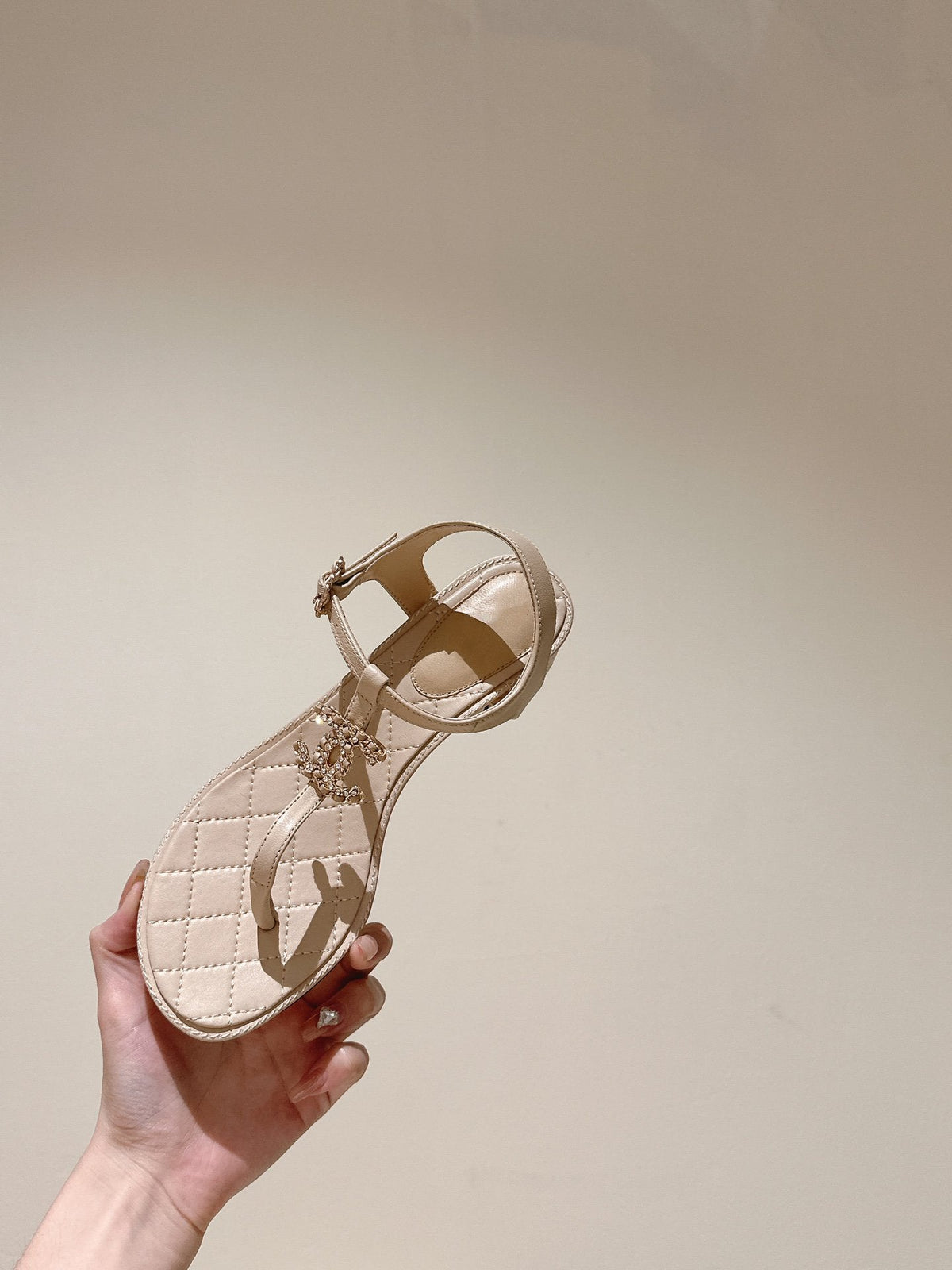 cc sandal 45 beige lambskin