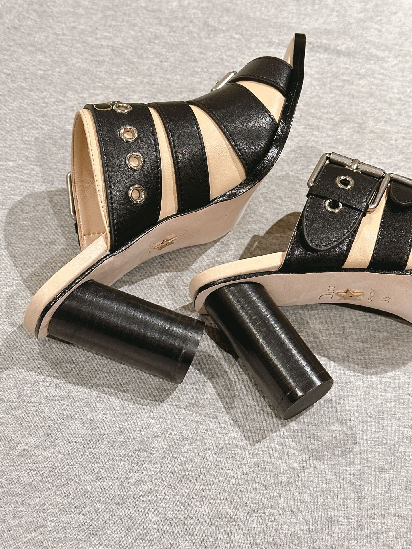 CD 26s High Heel Sandal 65 Black Beige Lambskin 661540