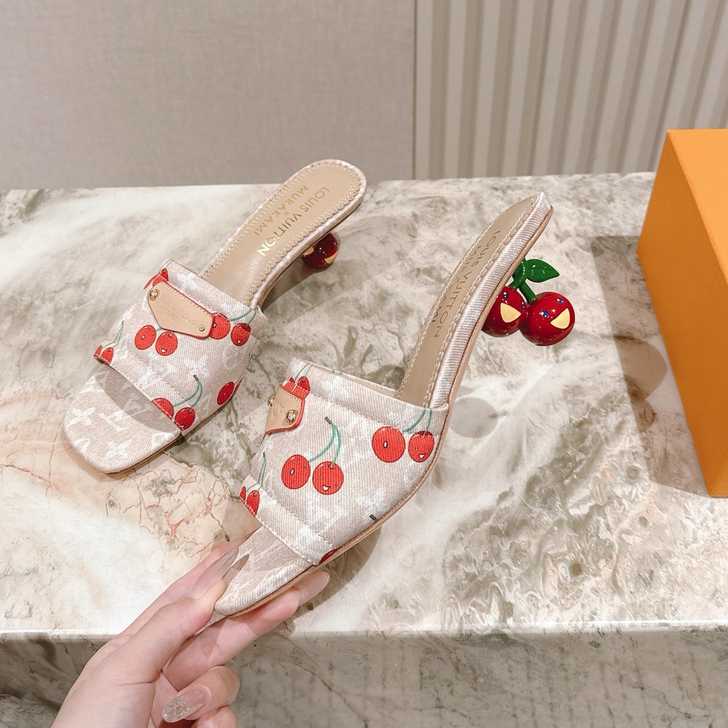 LV 26ss Slippers 45 Beige Red Denim Leather 656927