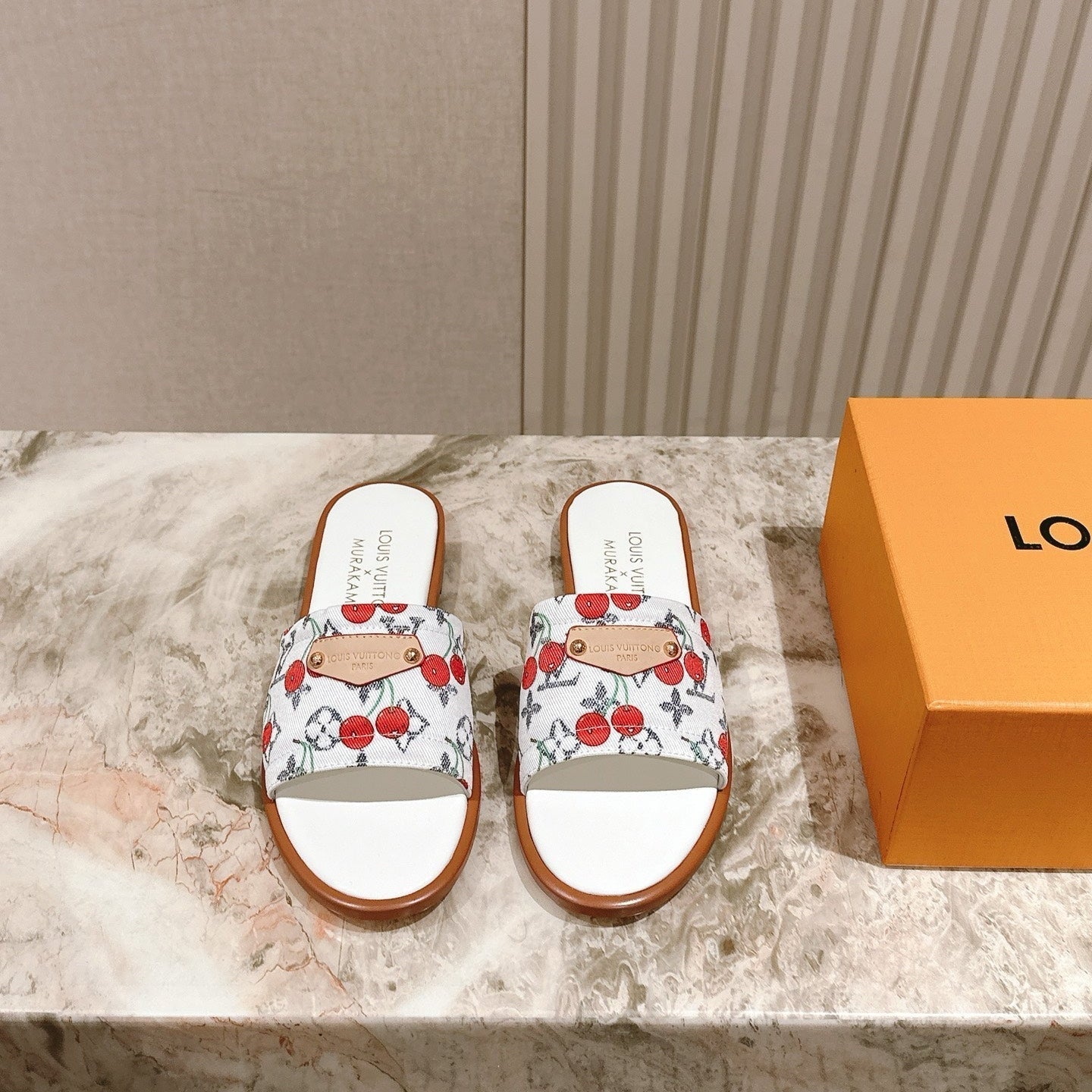 LV 26ss Slippers White Red Denim Leather 656928