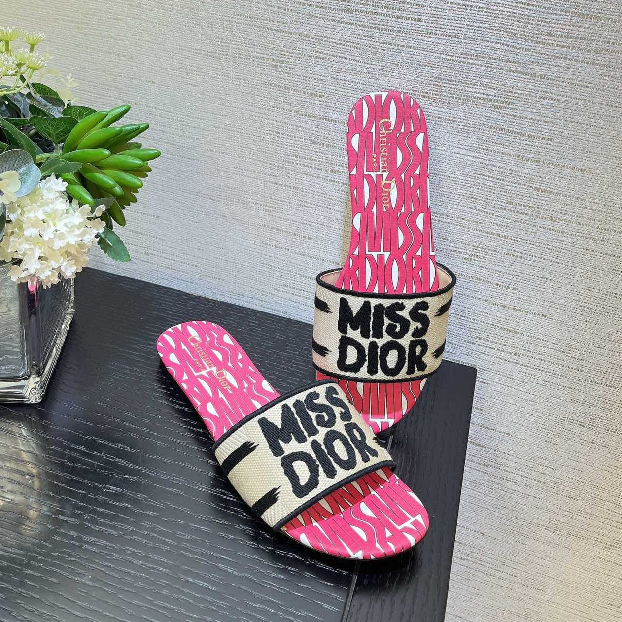 dway slide embroidered cotton red miss cd alllover motif