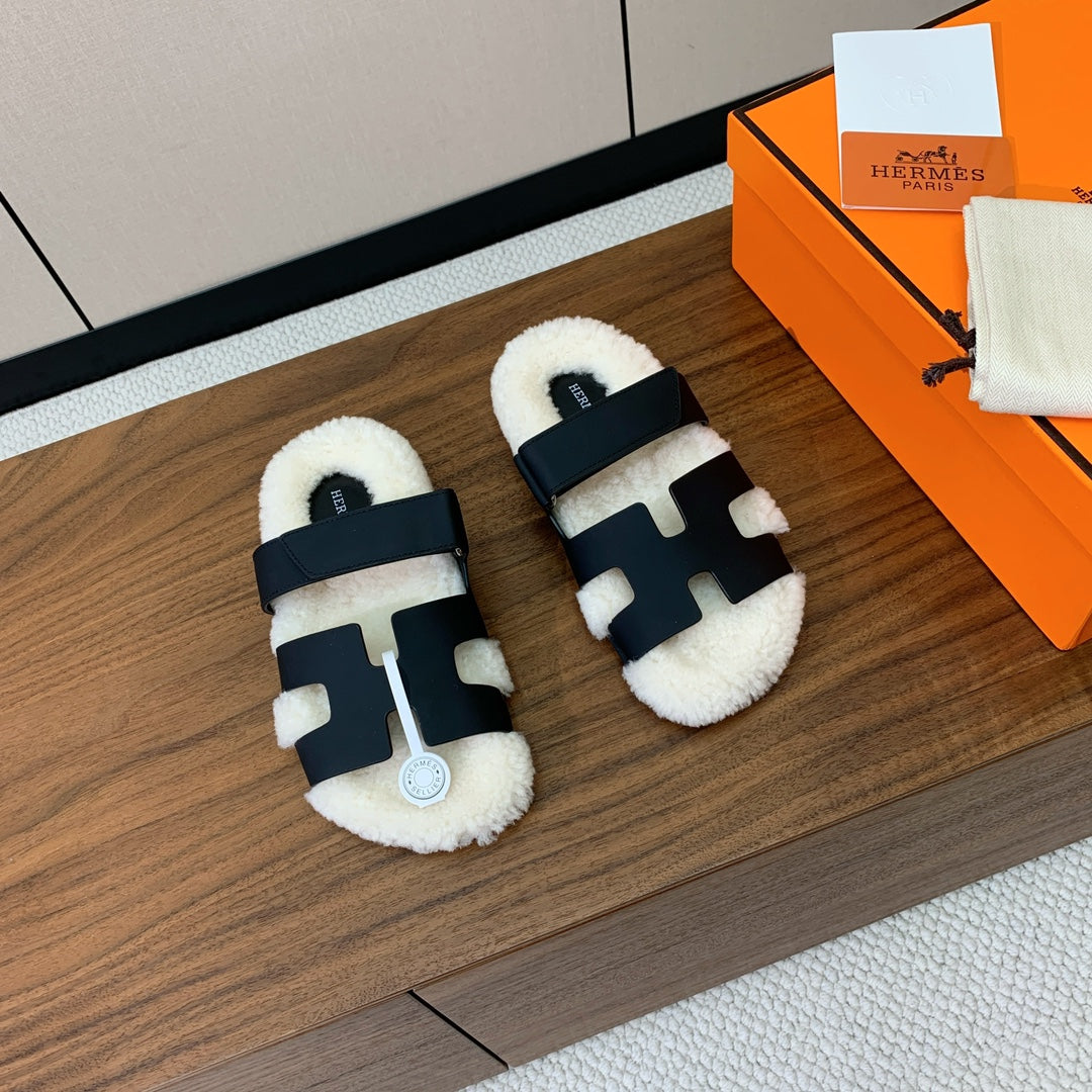 HM Chypre Sandal Black Mix White Wool And Cowhide Lining 984211