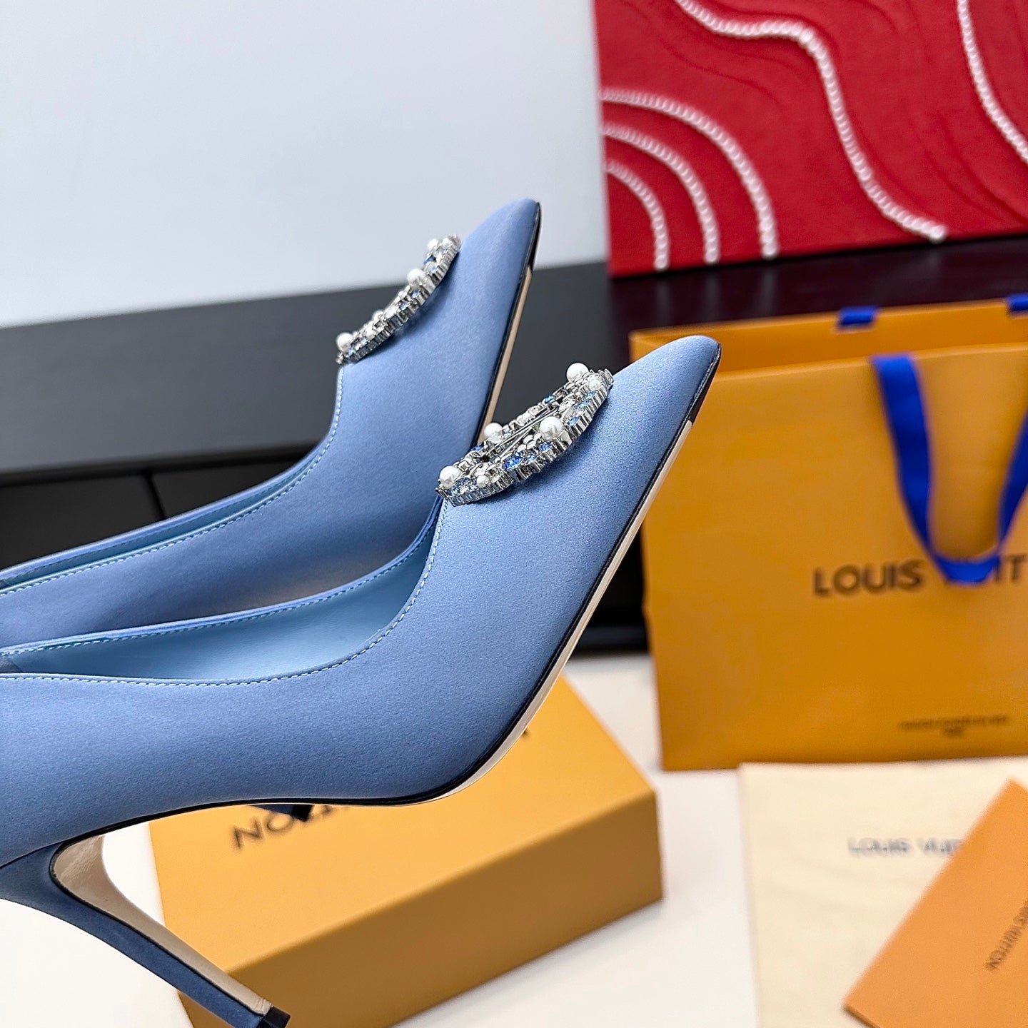 LV 26s  Pointed-Toe High Heels 95 Light Blue Premium Satin 622434