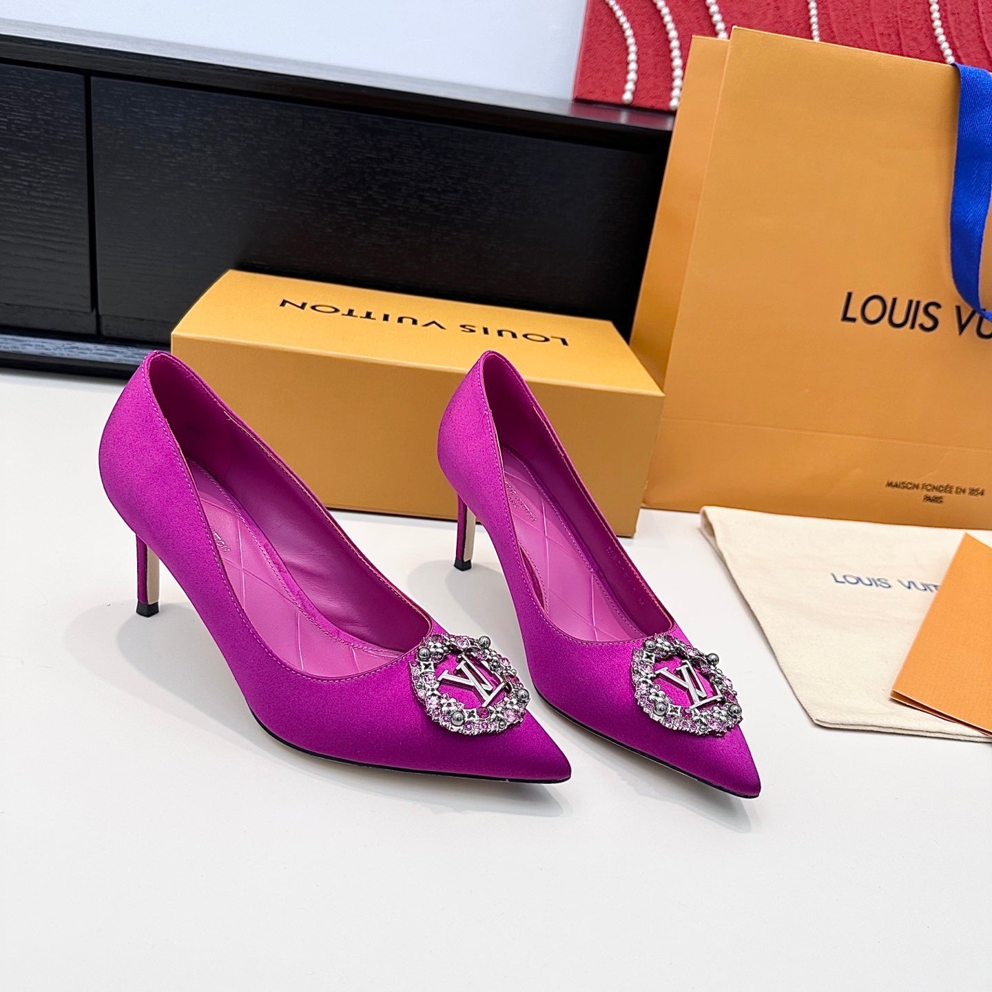 LV 26s  Pointed-Toe High Heels 75 Fuchsia Pink Premium Satin 622448