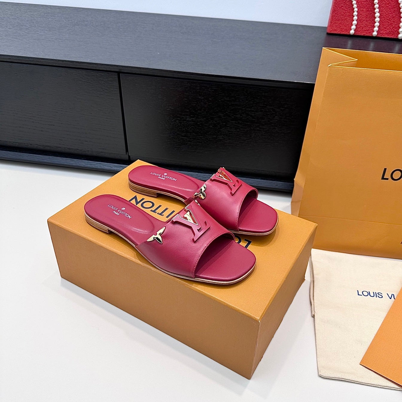 LV 26s V-Buck Sandals Deep Pink Calfskin 622407