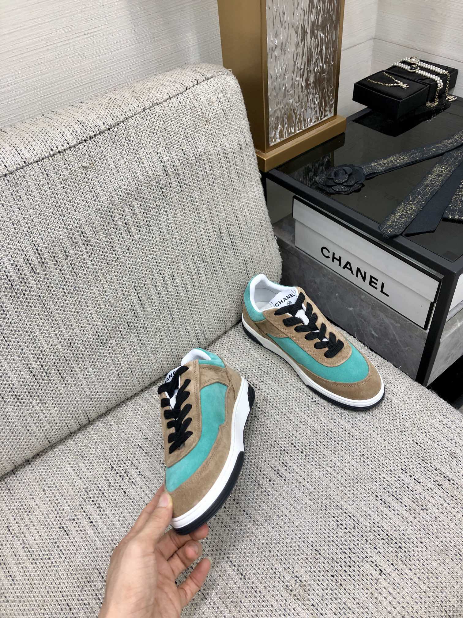 CC Sneaker In Turquoise Mix Brown Suede