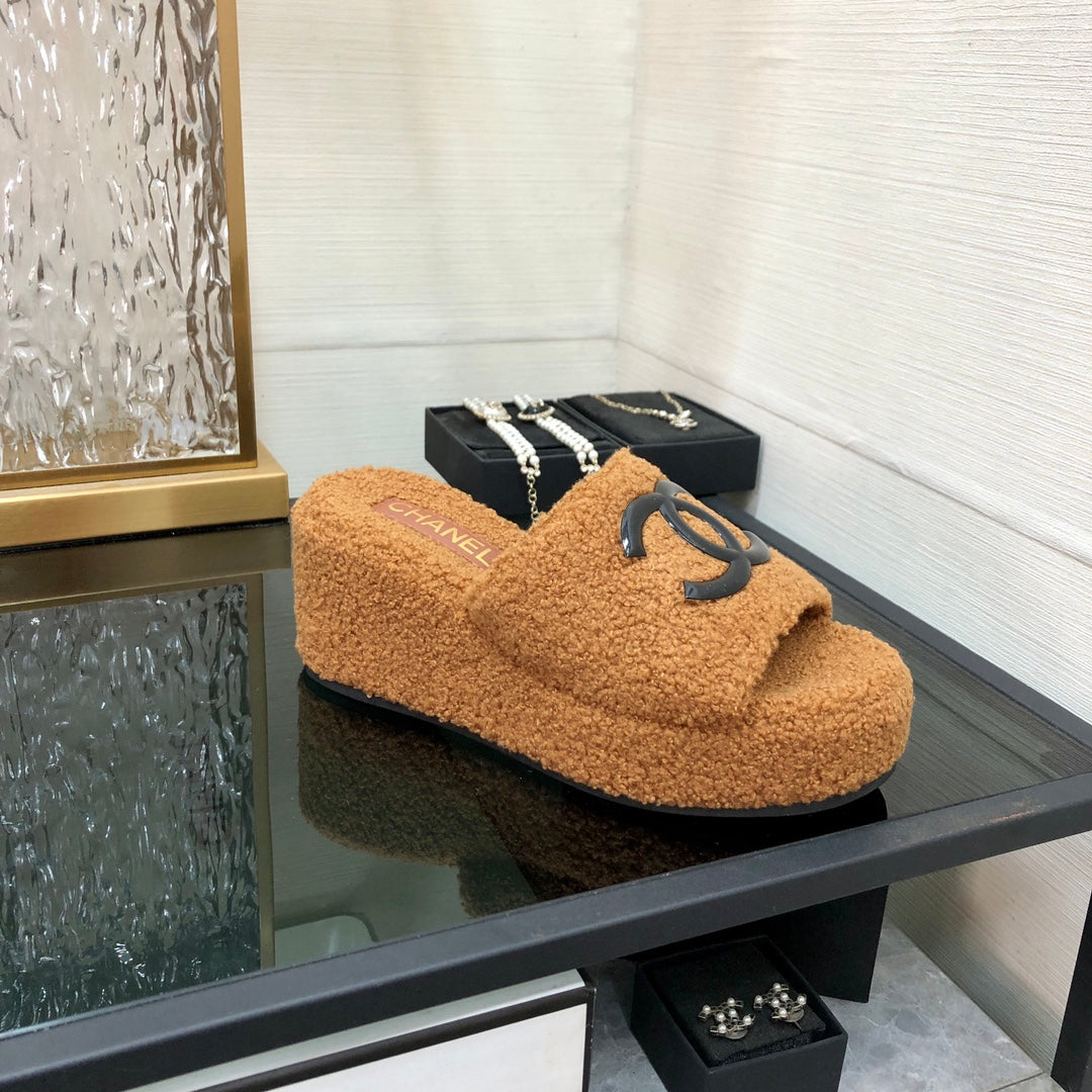 CC Wedge Sandal Brown Yellow Wool