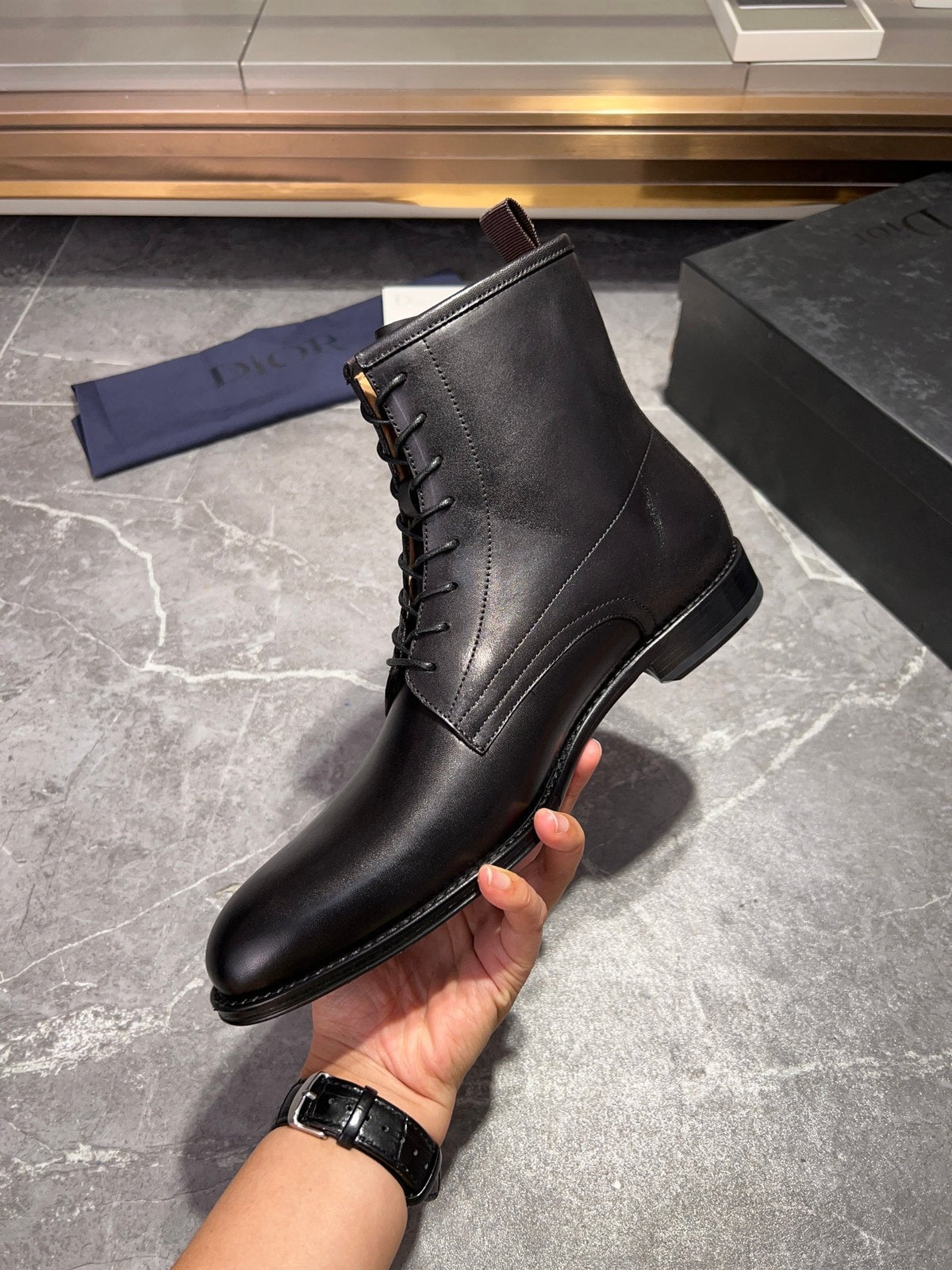 CD JUMP LACE-UP BOOT BLACK CALFSKIN