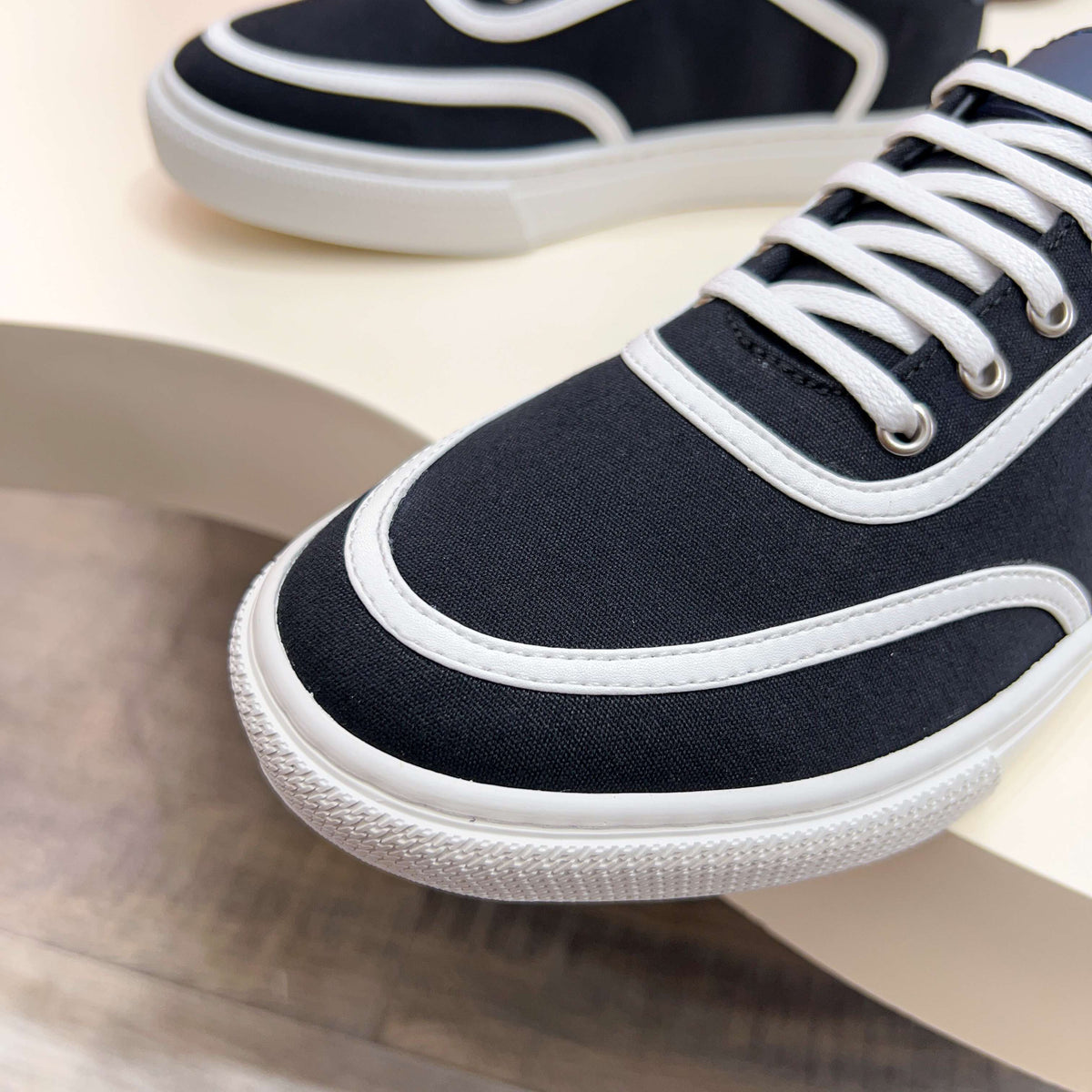 HM Men's Get Sneaker Black Cowhide Canvas 723510