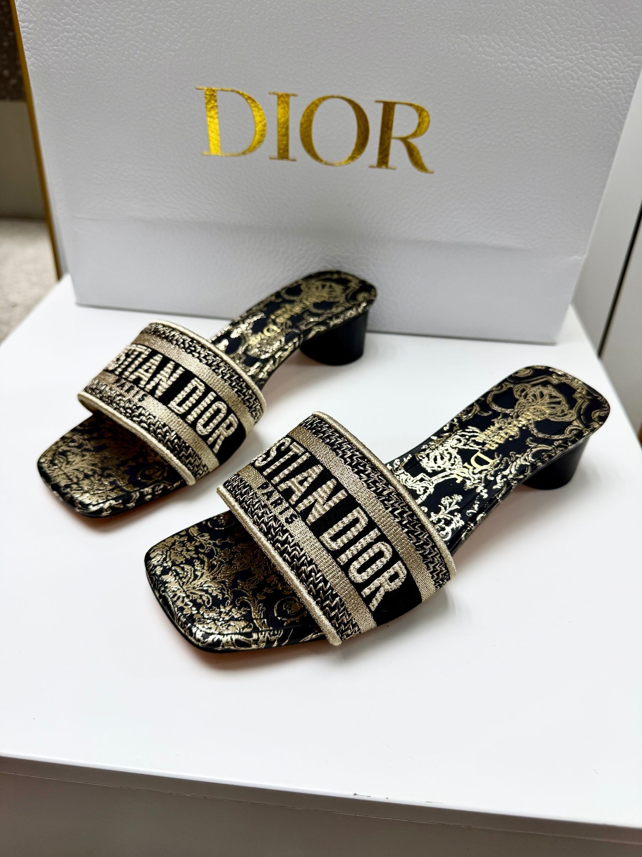 CD 26s Embroidered Sandals White Gold Genuine Leather 683023