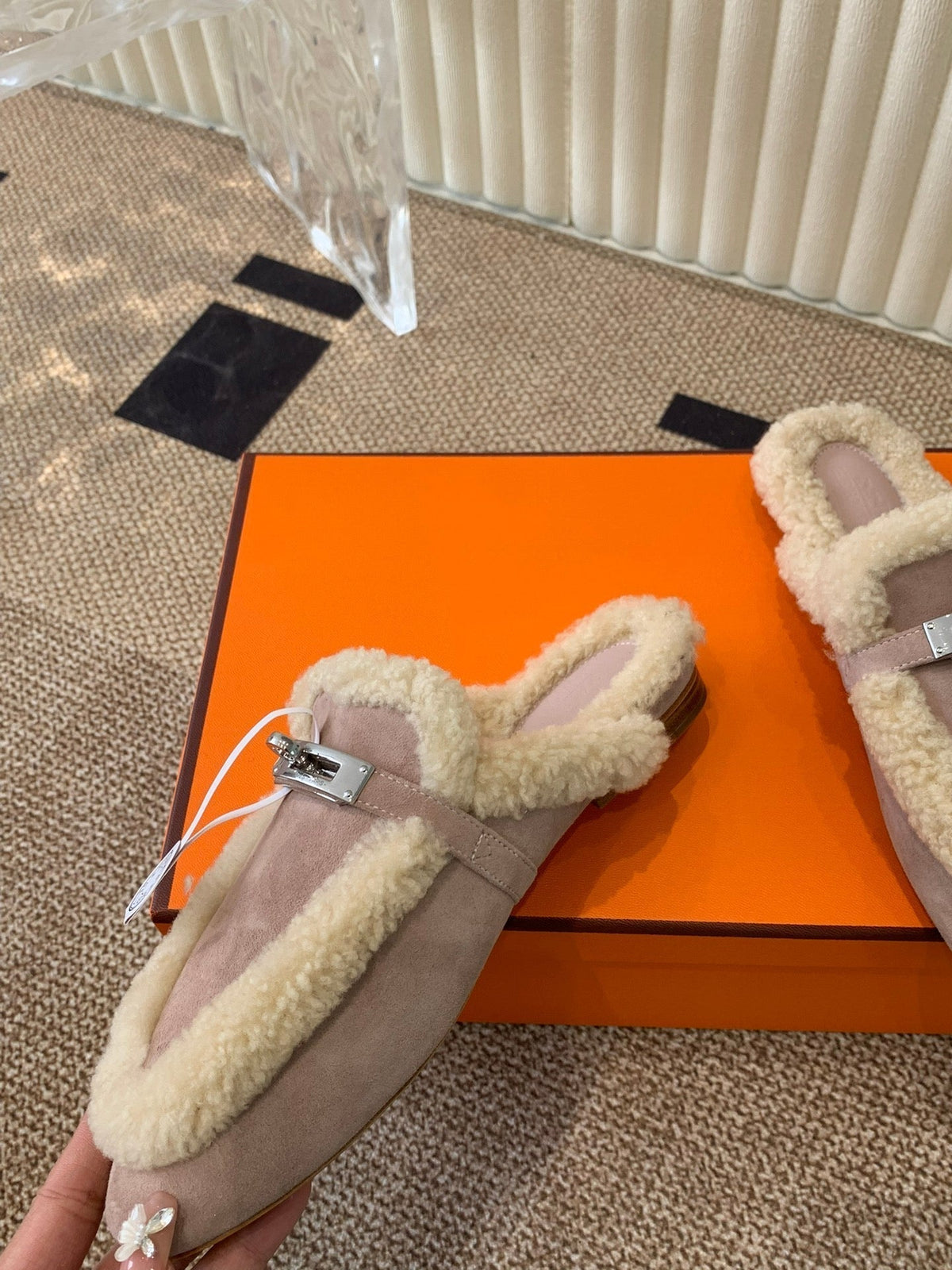 HM Oz Mule In Light Purple Suede Lined With Wool Fleece 113187