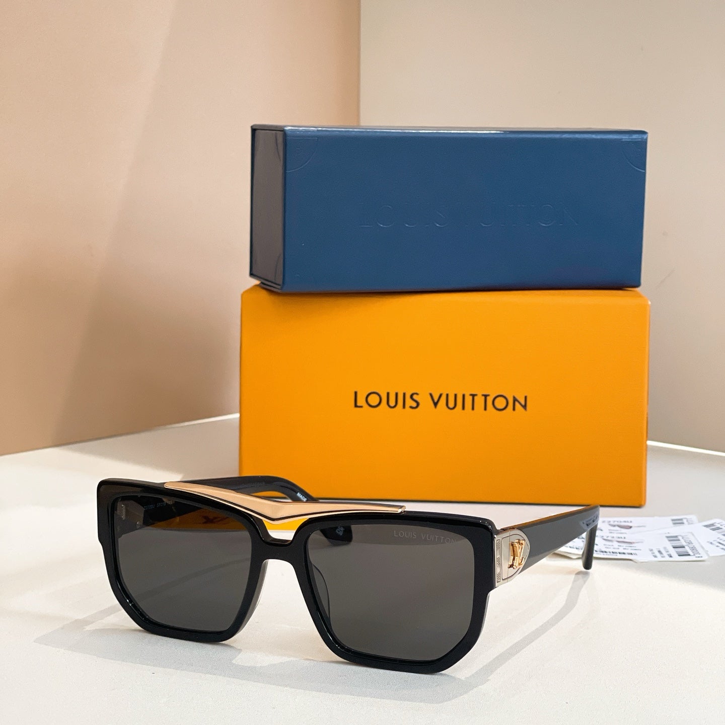 Louis Vuitton Sunglasses 655454