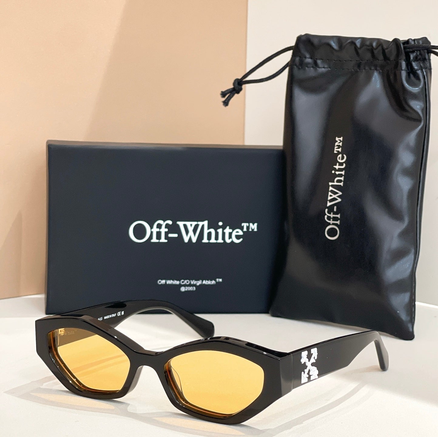 Off-white Sunglasses 666683
