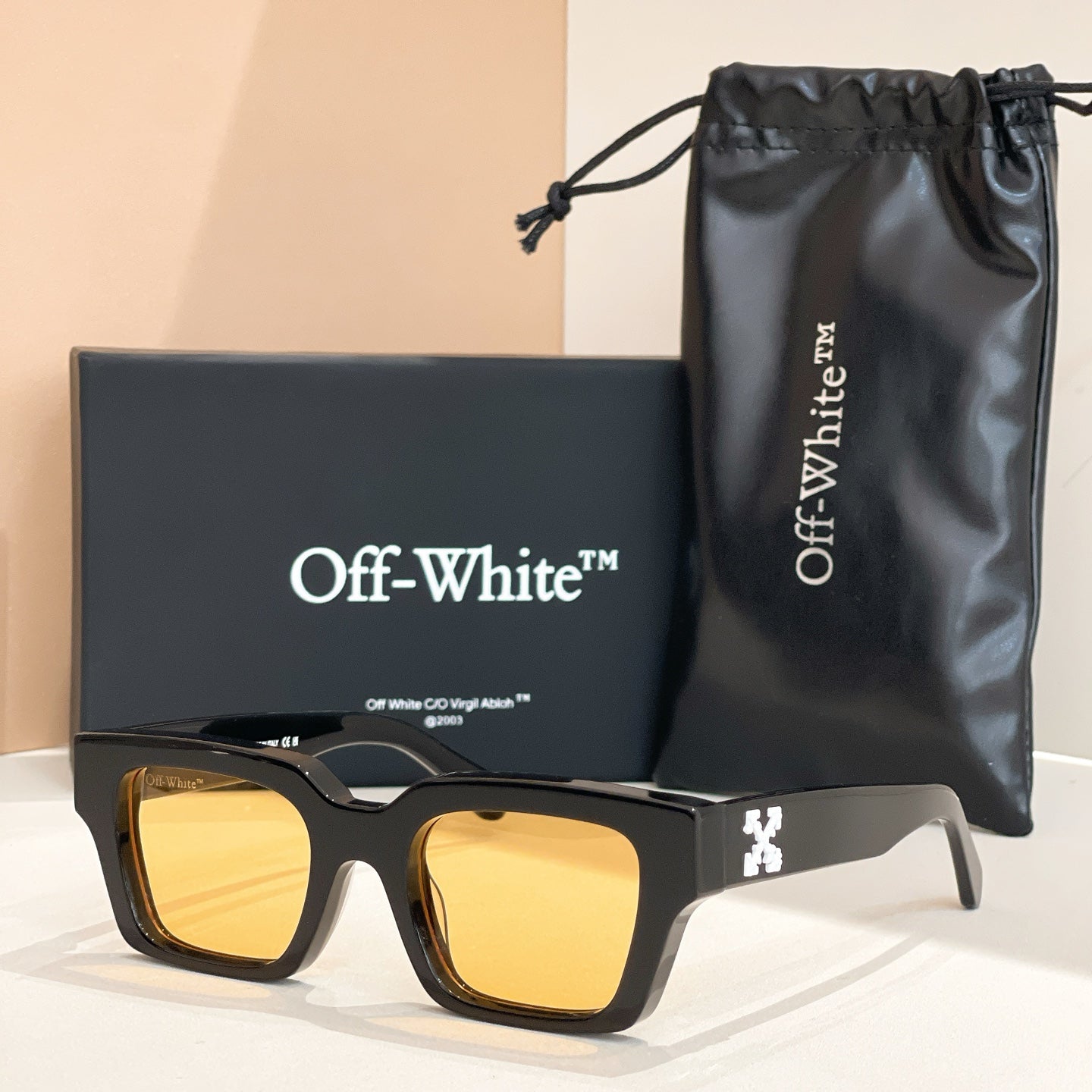 Off-white Sunglasses 666694