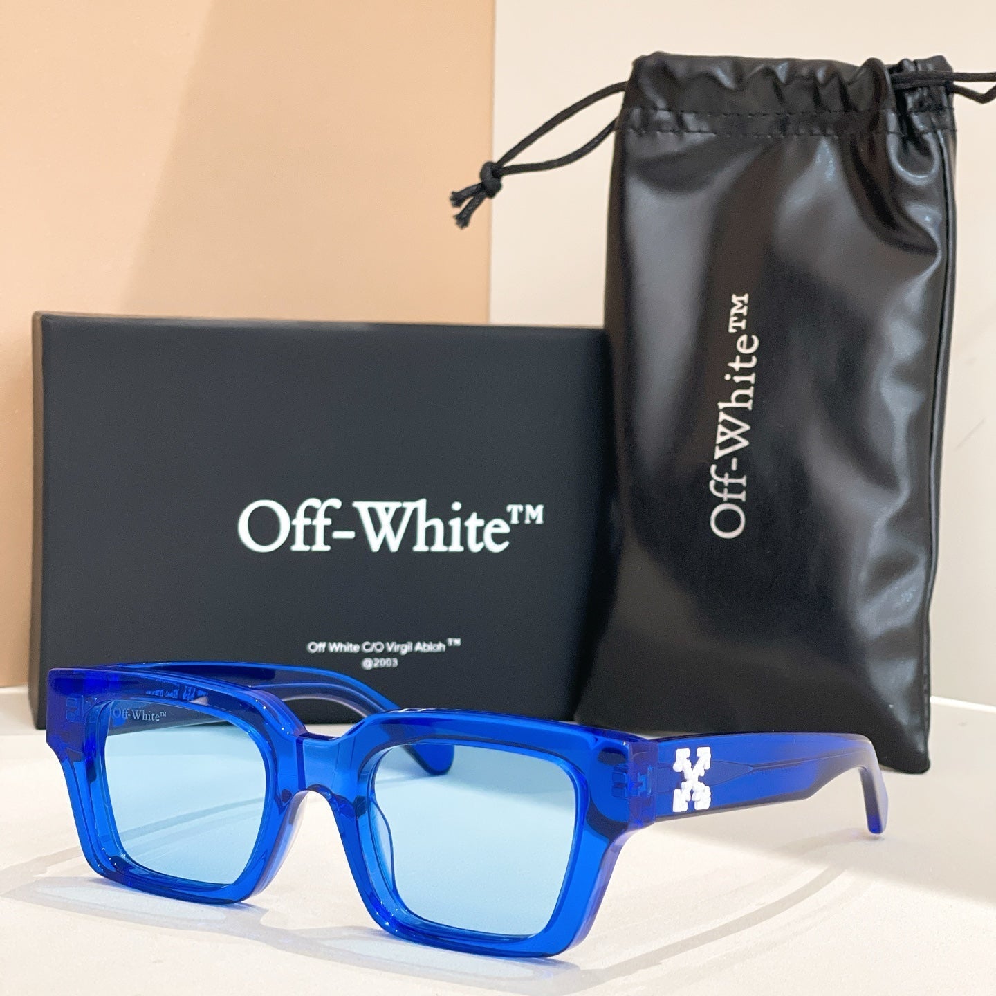 Off-white Sunglasses 666694