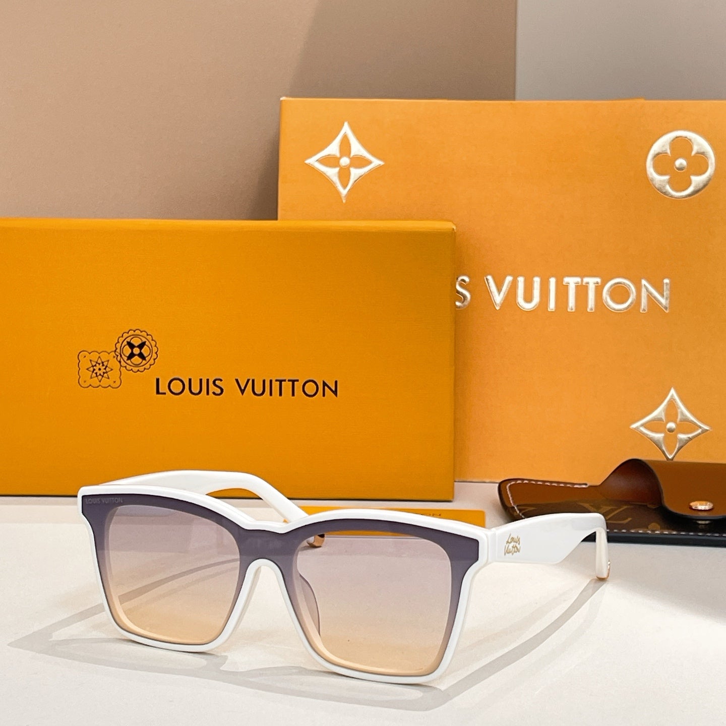 Louis Vuitton Sunglasses 686085