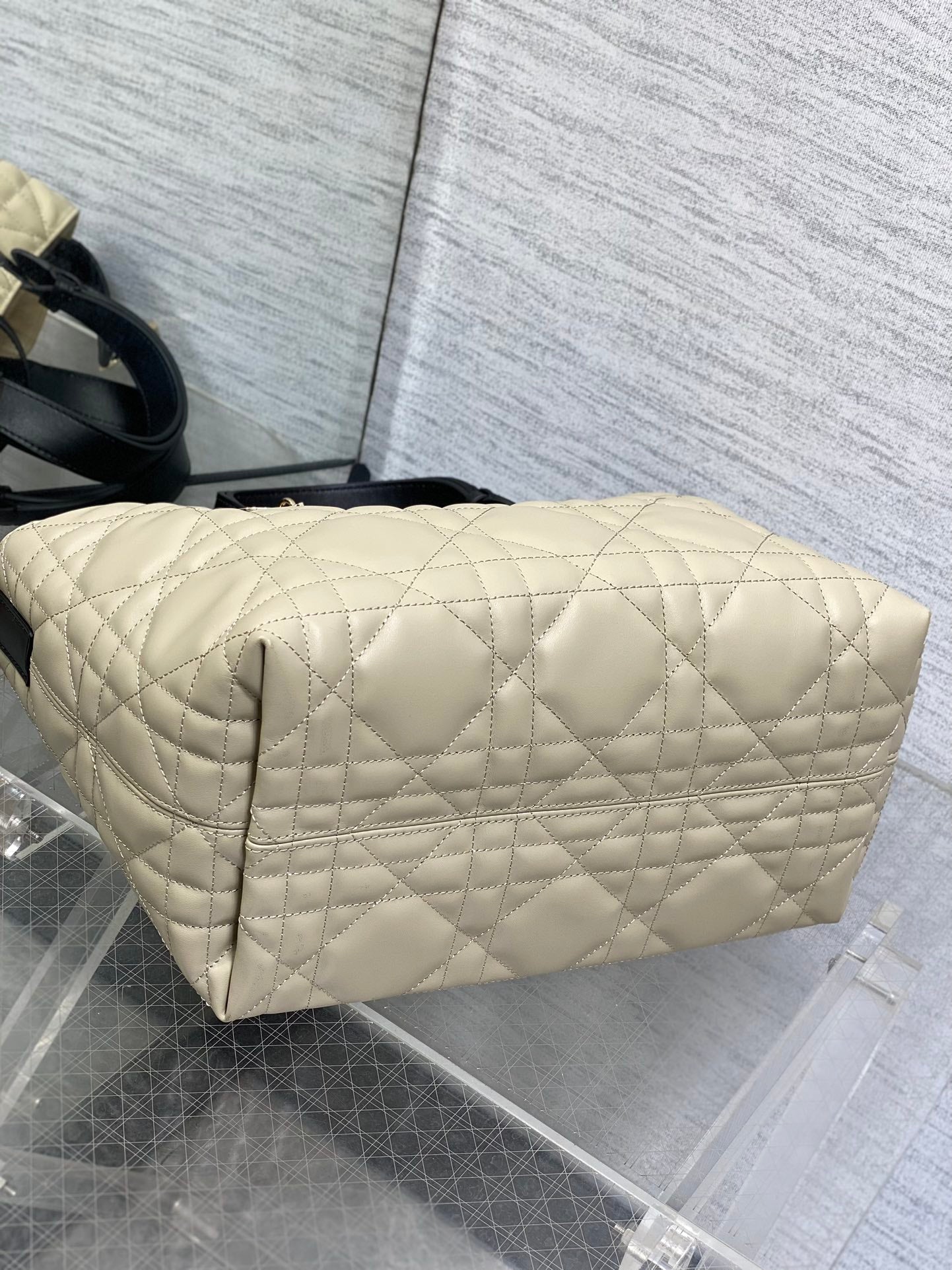 Toujour 28 Bag Beige Black Lambskin
