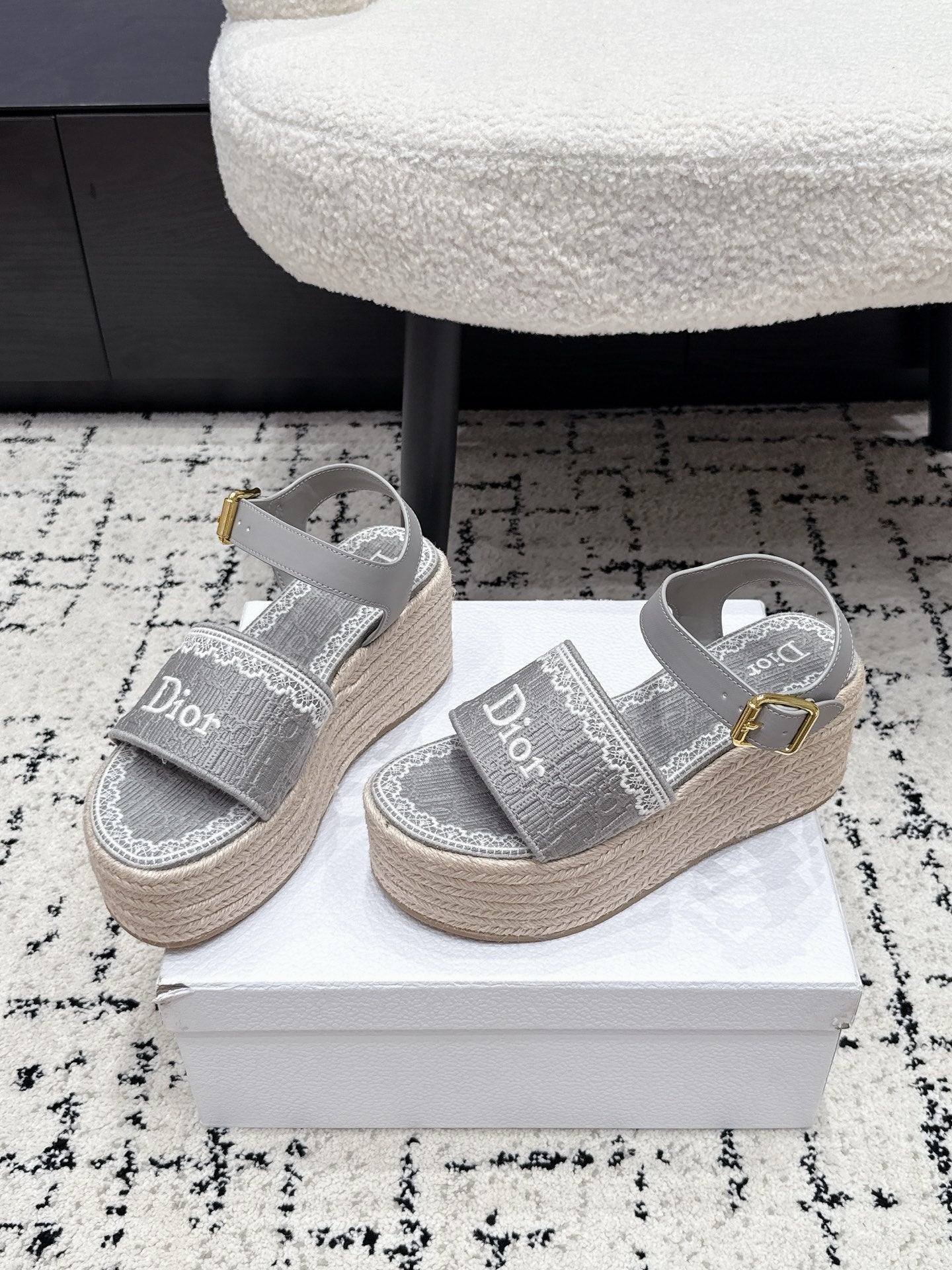 Dior 2026 Wedge Sandals with Lace Trim 85mm Straw Fabric 924822