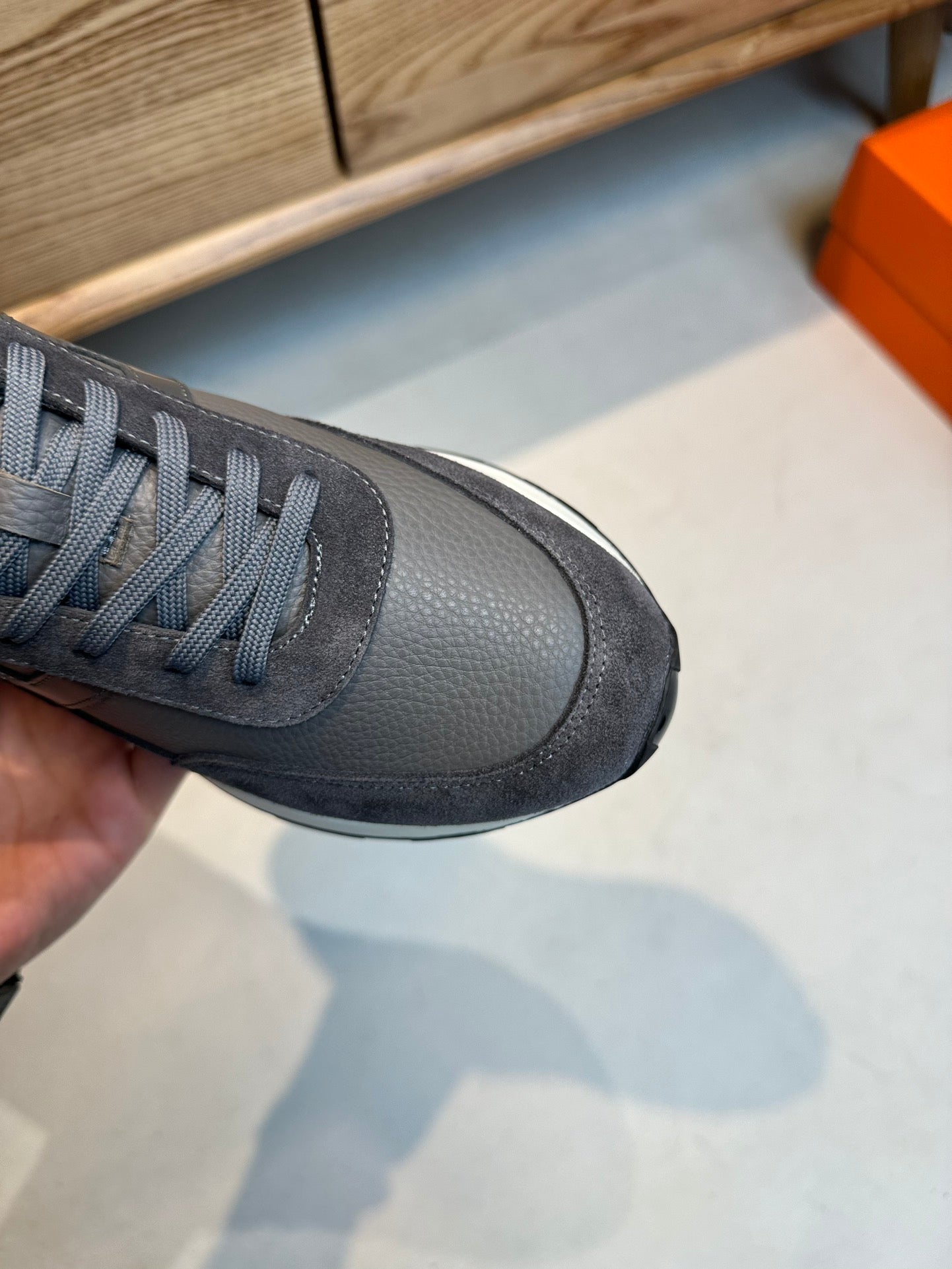 HM INTERACTIVE LACE-UP SNEAKER GRAY CALFSKIN