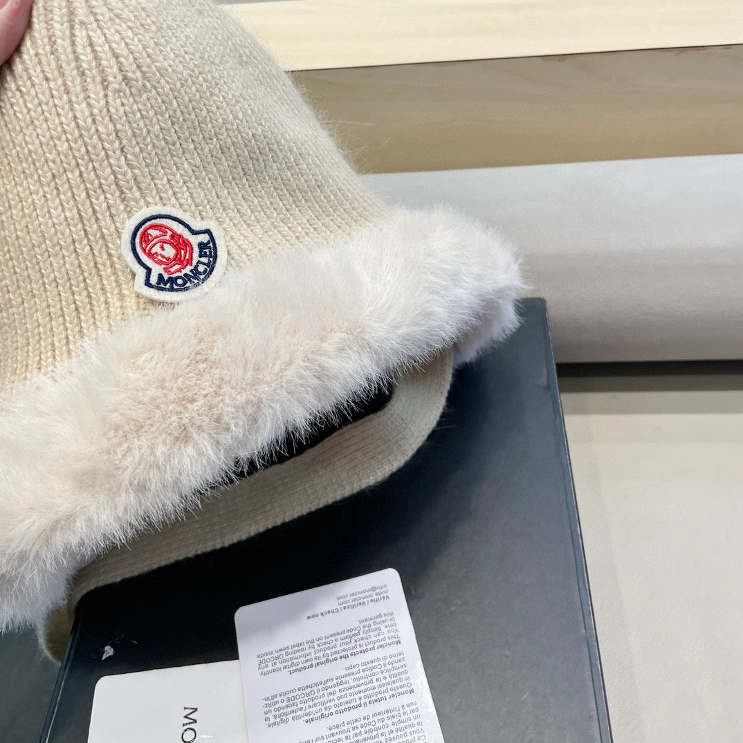 Moncler 2026 Rabbit Plush Knitted Earflap Hat 566270
