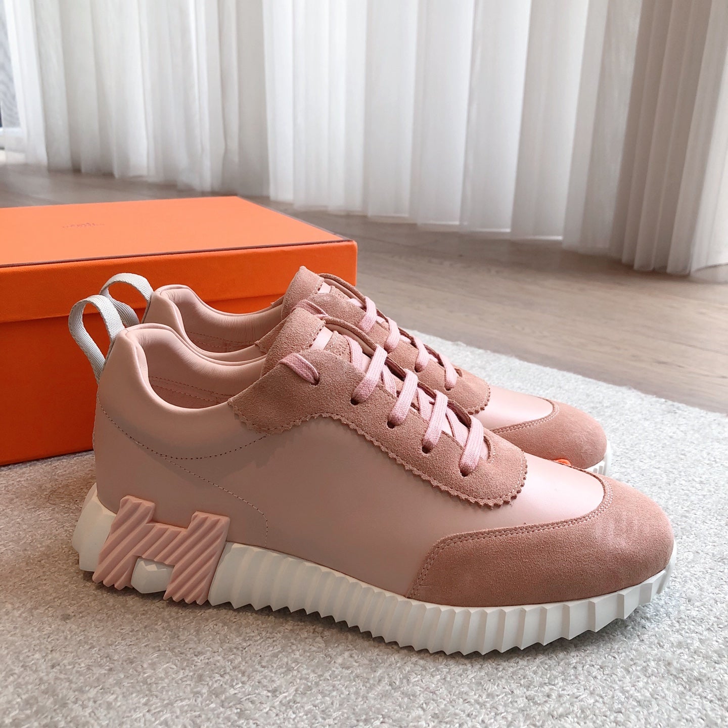 HM Men's 25 Sneaker Pink Cowhide Suede 541324