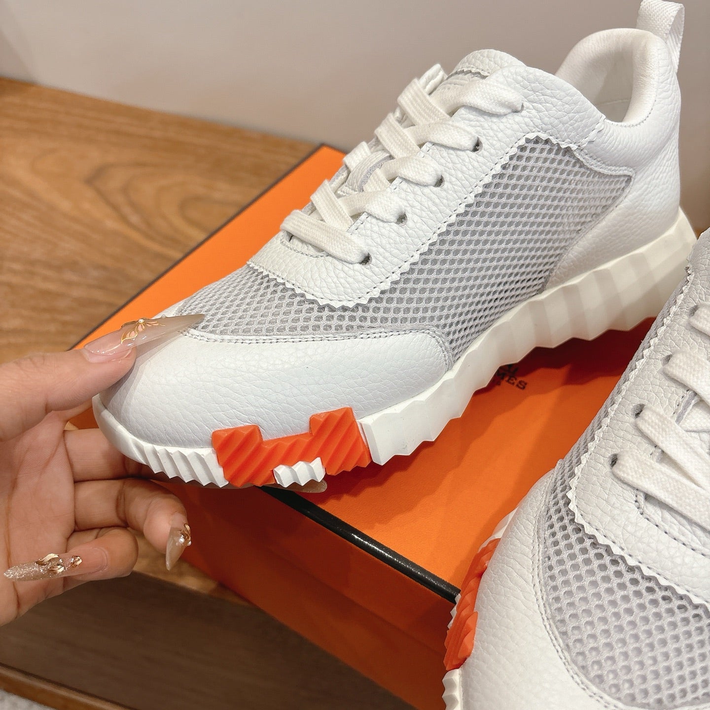 HM 26ss Sneakers White Gray Cowhide  Fabric 638567