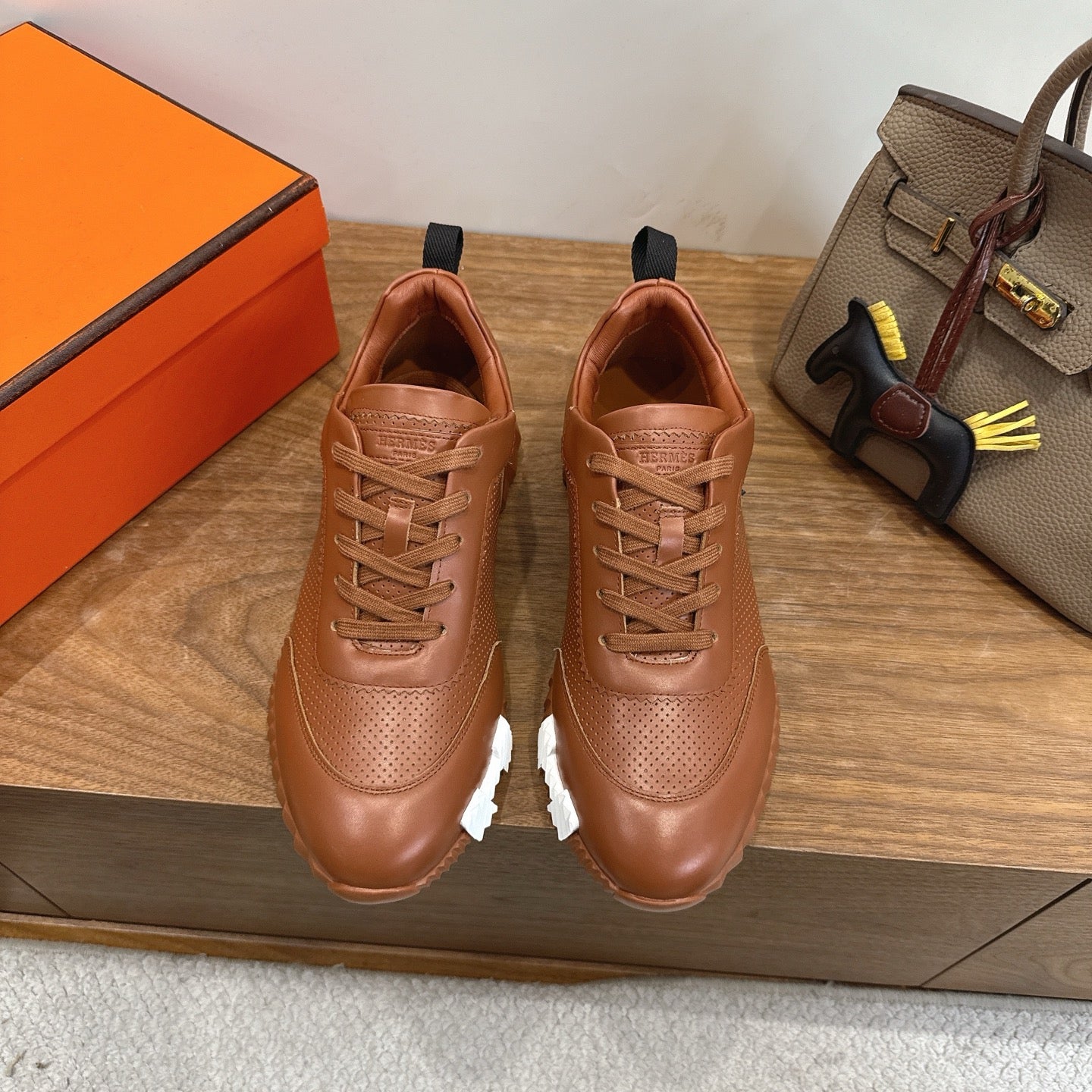 HM 26ss Sneakers Caramel Brown Leather 638570