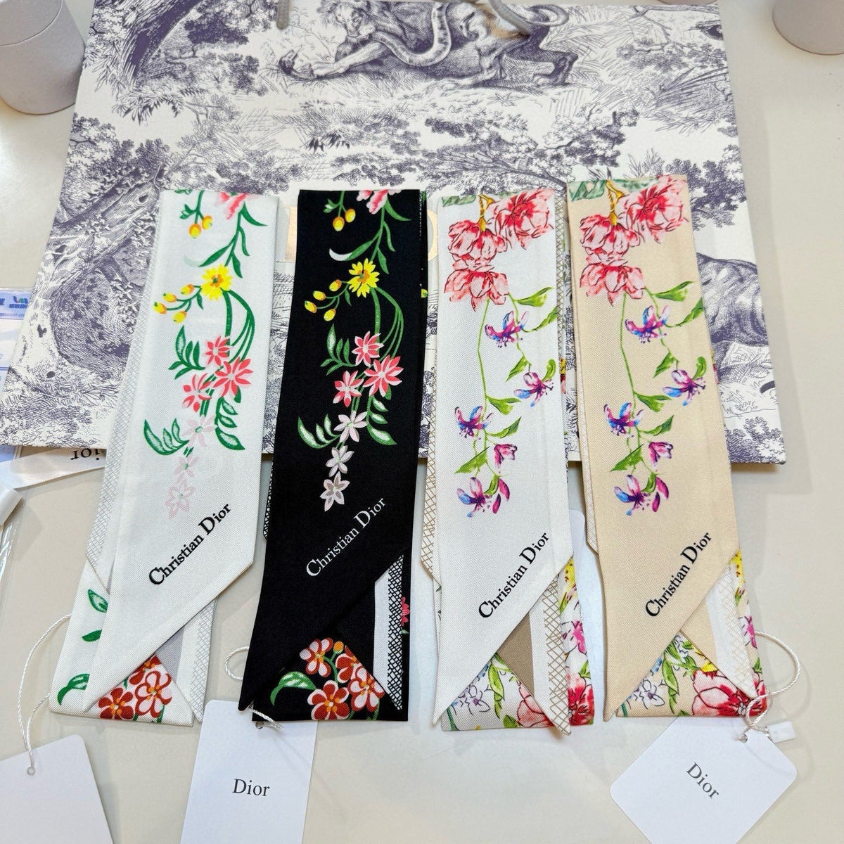 CD Twilly Mini Scarf 100cm White Colorful Mulberry Silk 958860