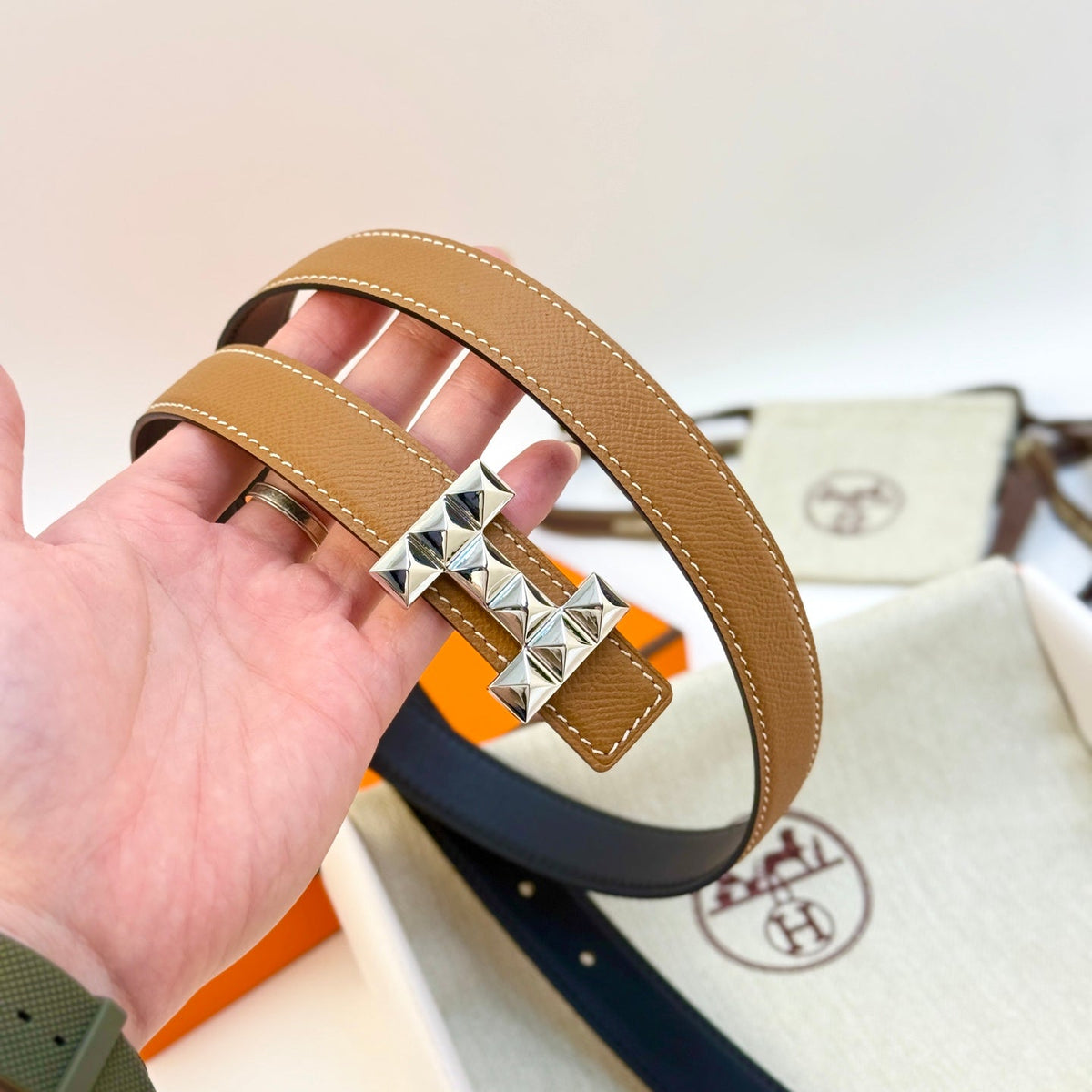 HM Infini Reversible Belt 24mm Brown Epsom Silver Buckle