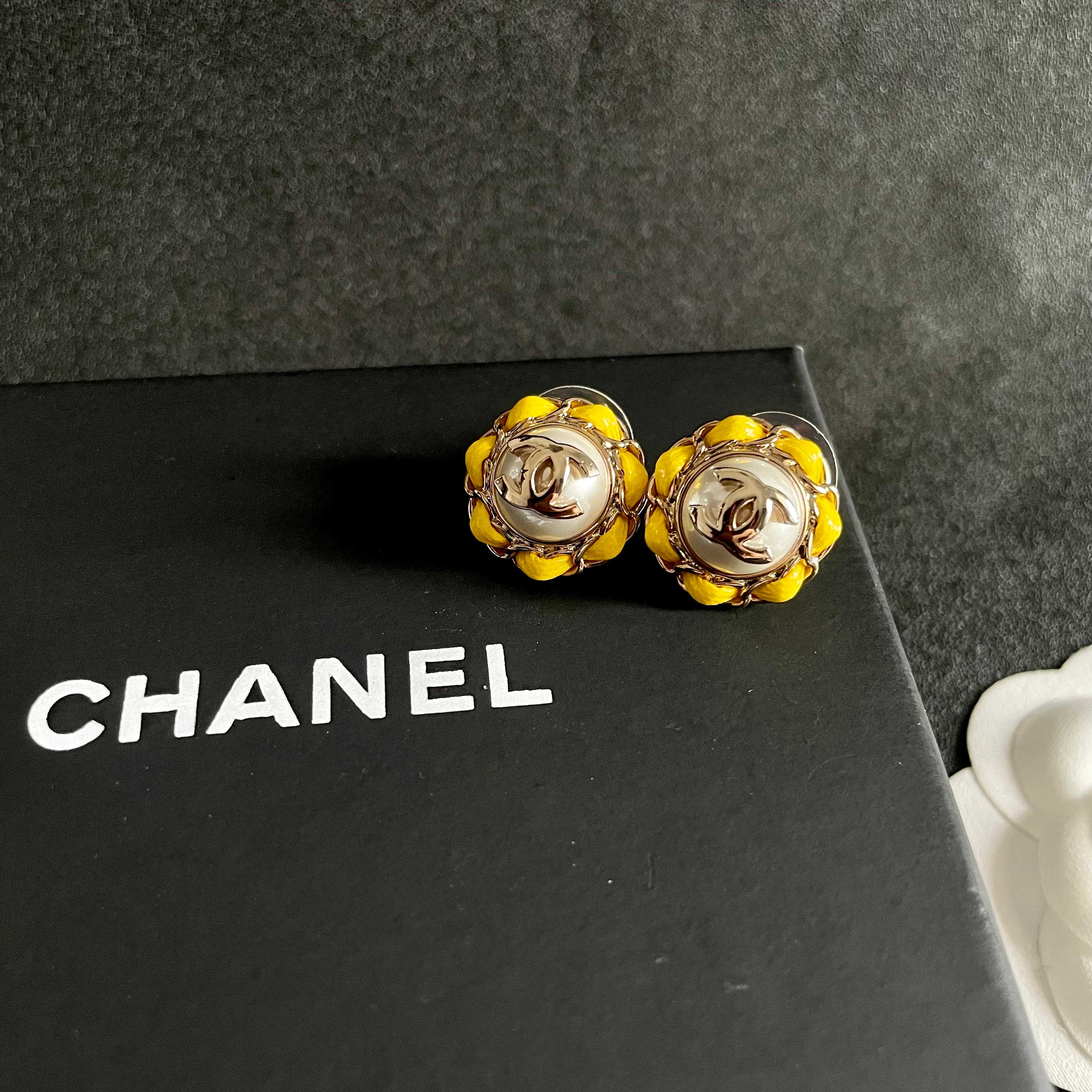 CC Pendant Double C Yellow Pearl Gold Earrings
