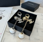 Chanel Pearl Charm 415602
