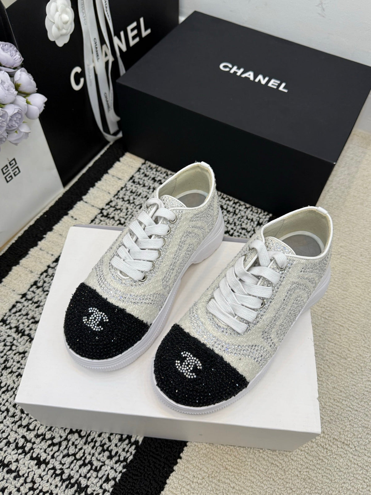 CC 26 Crystal-embellished Sneaker White Black Leather 588797
