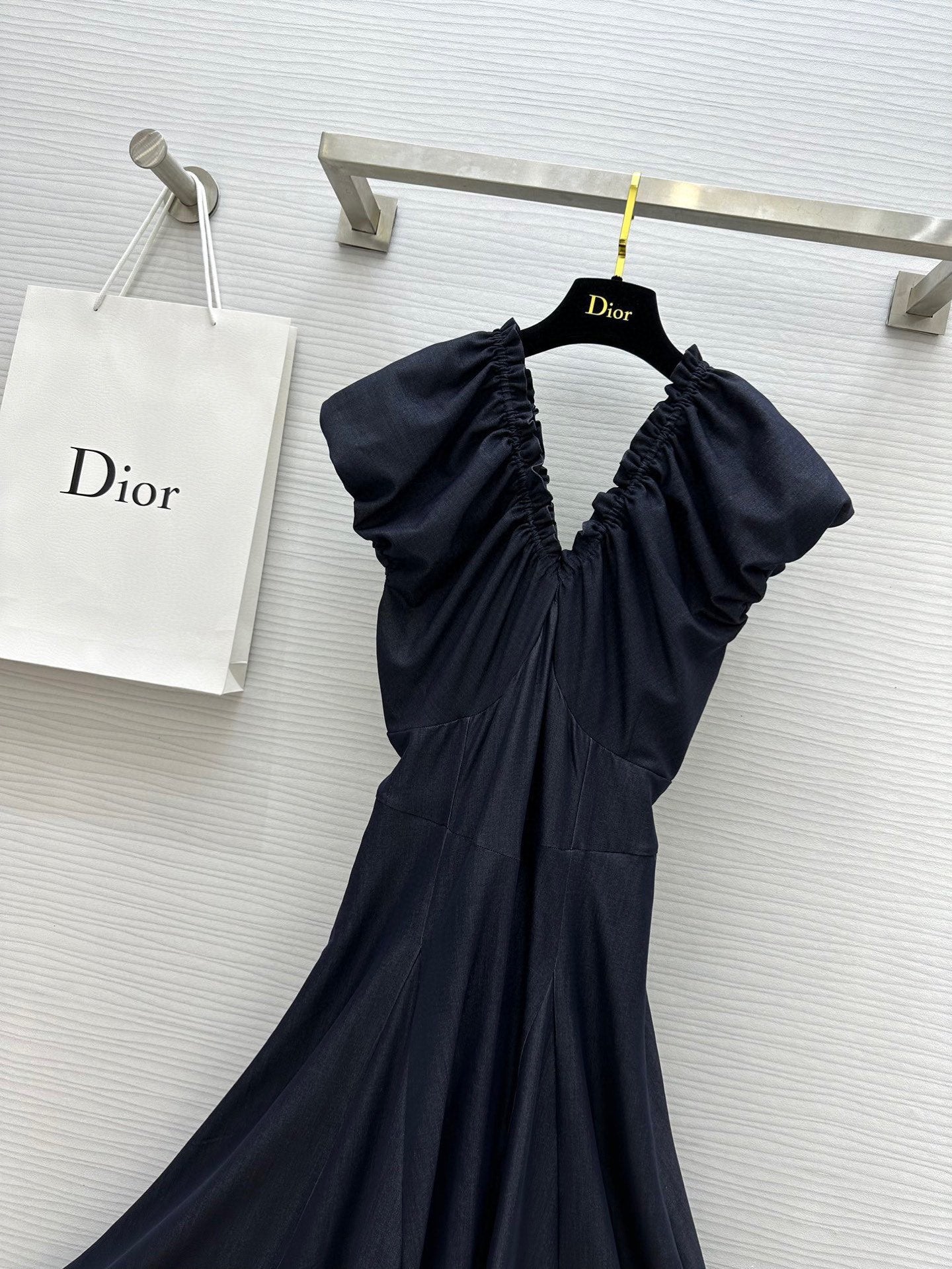 CD 25 V-neck Puff Sleeve Dress black Satin Silk
