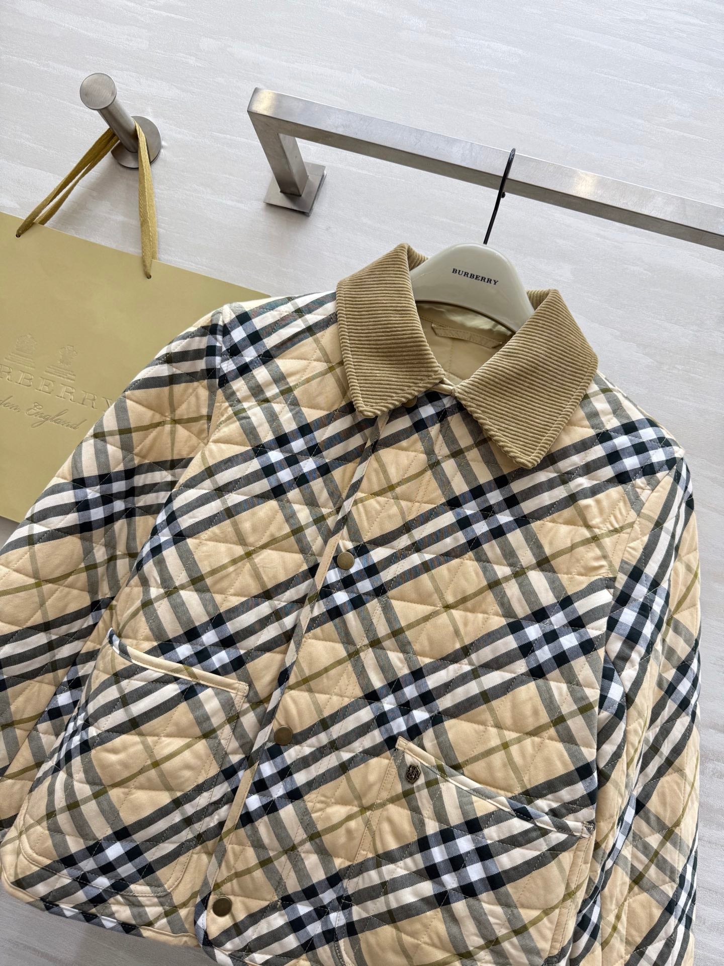 Burberry 25 Plaid Jacket Beige Black Cotton