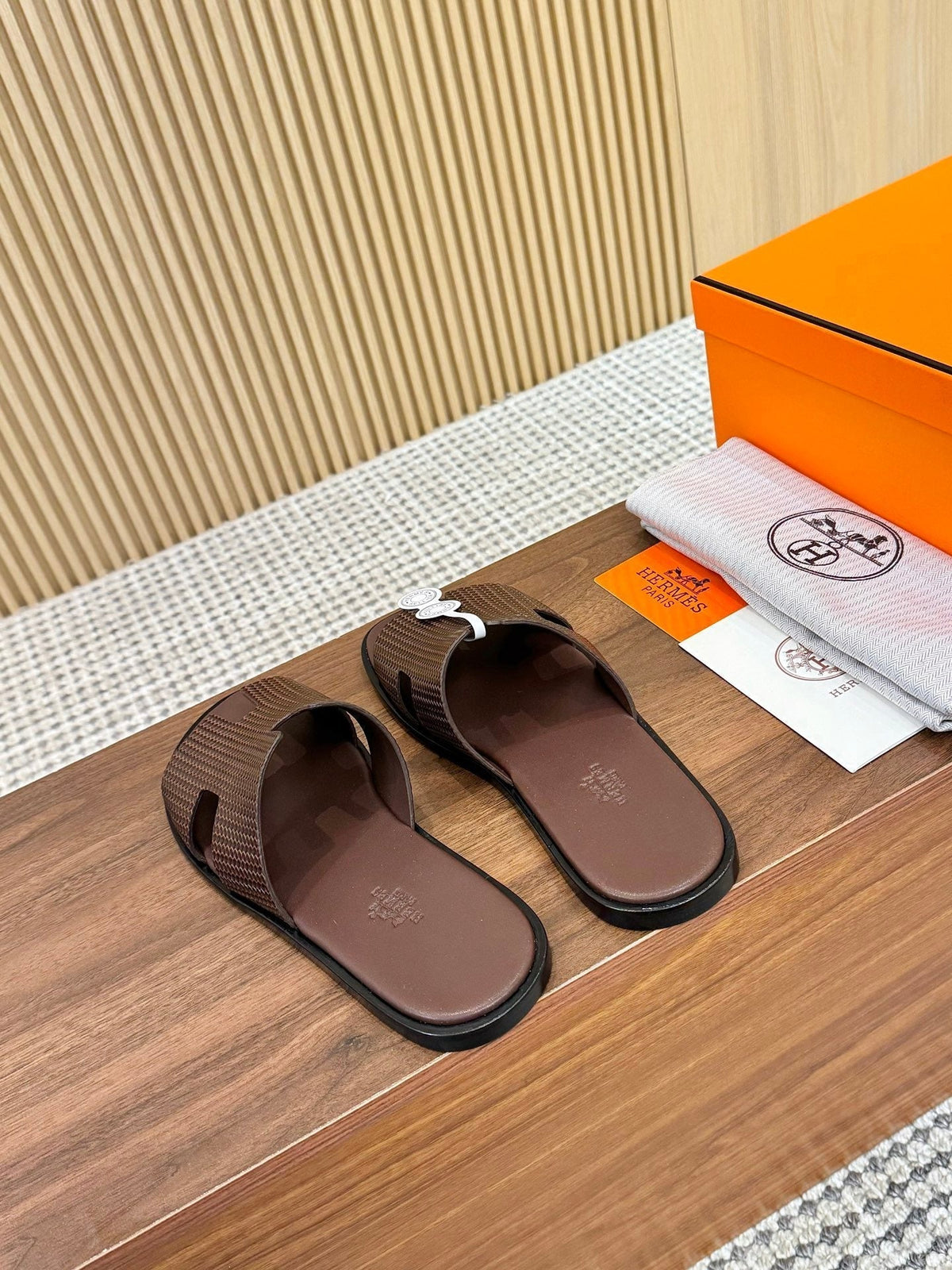 HM Izmir Sandal Dark Brown Rose Leather 294340