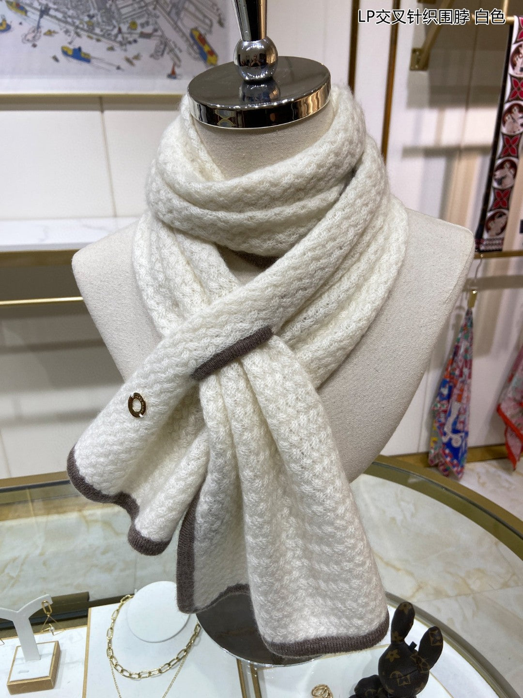 LP Scarf 125 CM In White With Earth Brown Border Cashmere 201757