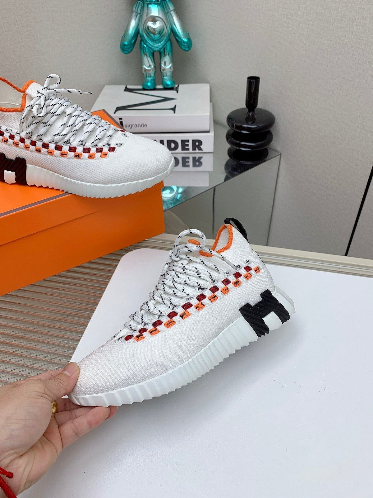 HM Flex slip-on sneaker In White Woven Fabric 106316