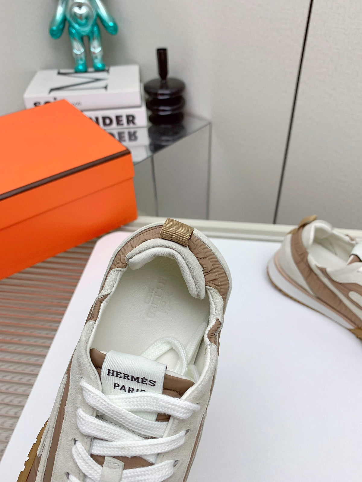 HM Jet Sneaker 20MM Brown Wind Cloth 106380