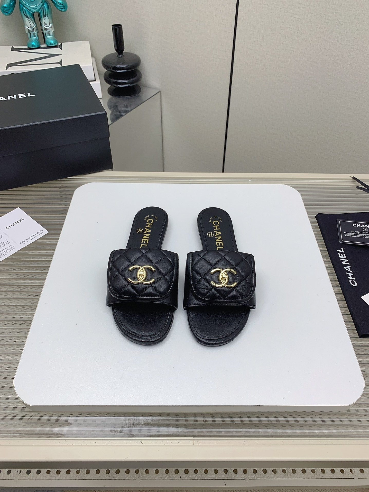 CC Slippers In Quilted Lambskin