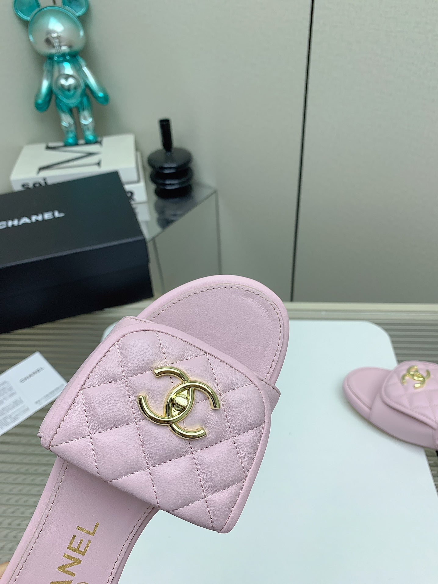 CC Slippers In Light Pink Quilted Lambskin 148965
