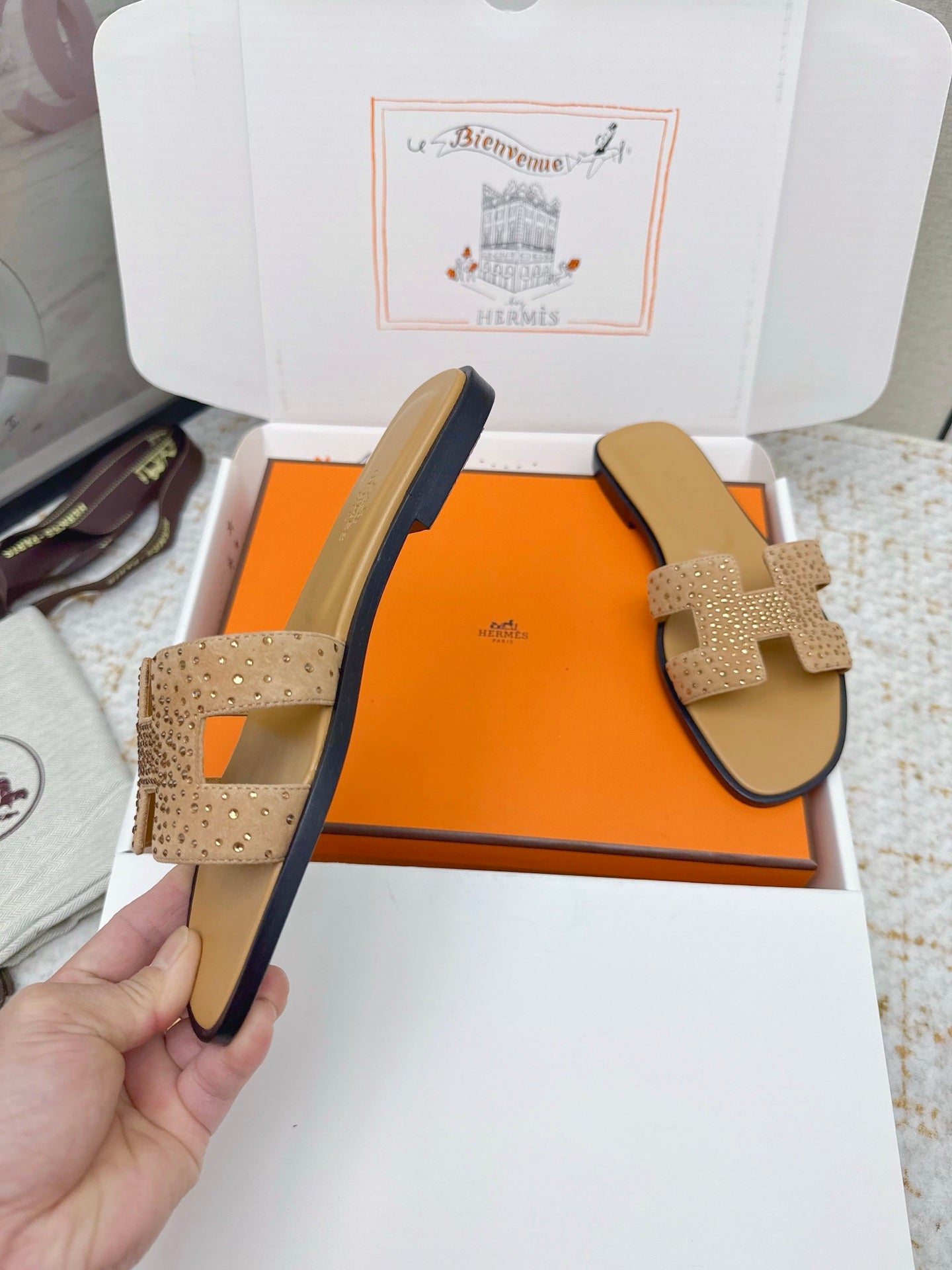 HM 26ss Oran Sandals Beige Gold Crystal Suede Cowhide 625254