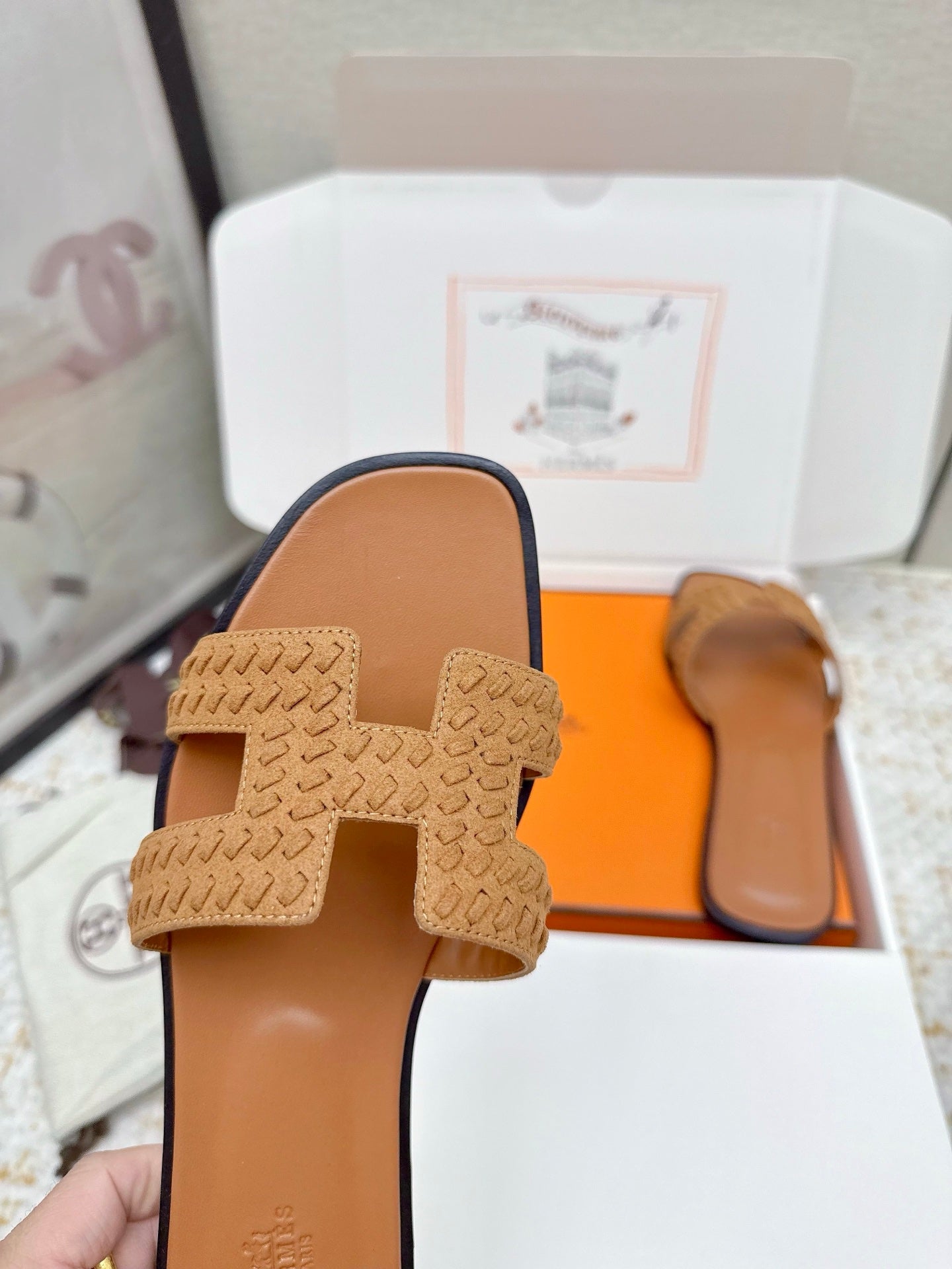 HM 26ss Oran Sandals Brown Suede Sheepskin 625138