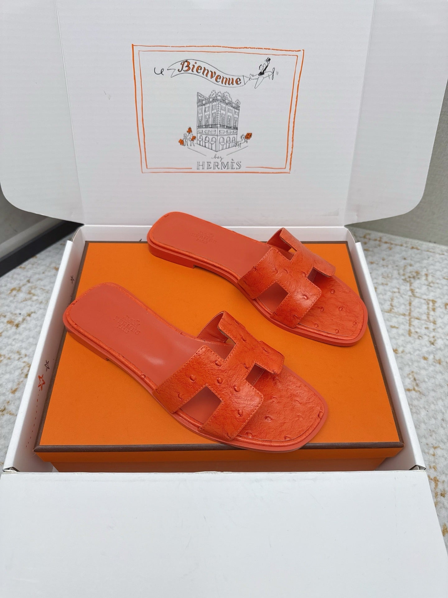 HM 26ss Oran Sandals Dark Orange Ostrich Leather 625105