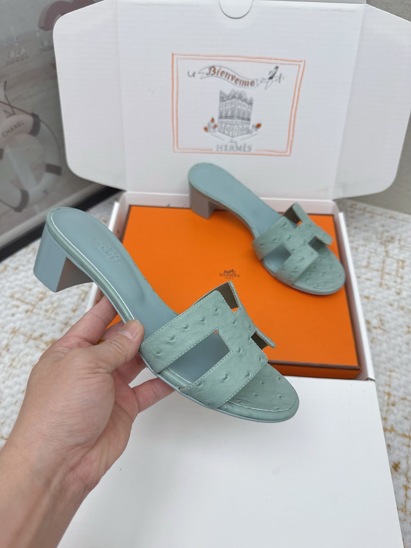 HM 26ss Oran Sandals 50 Vert Amande Ostrich Leather 625130